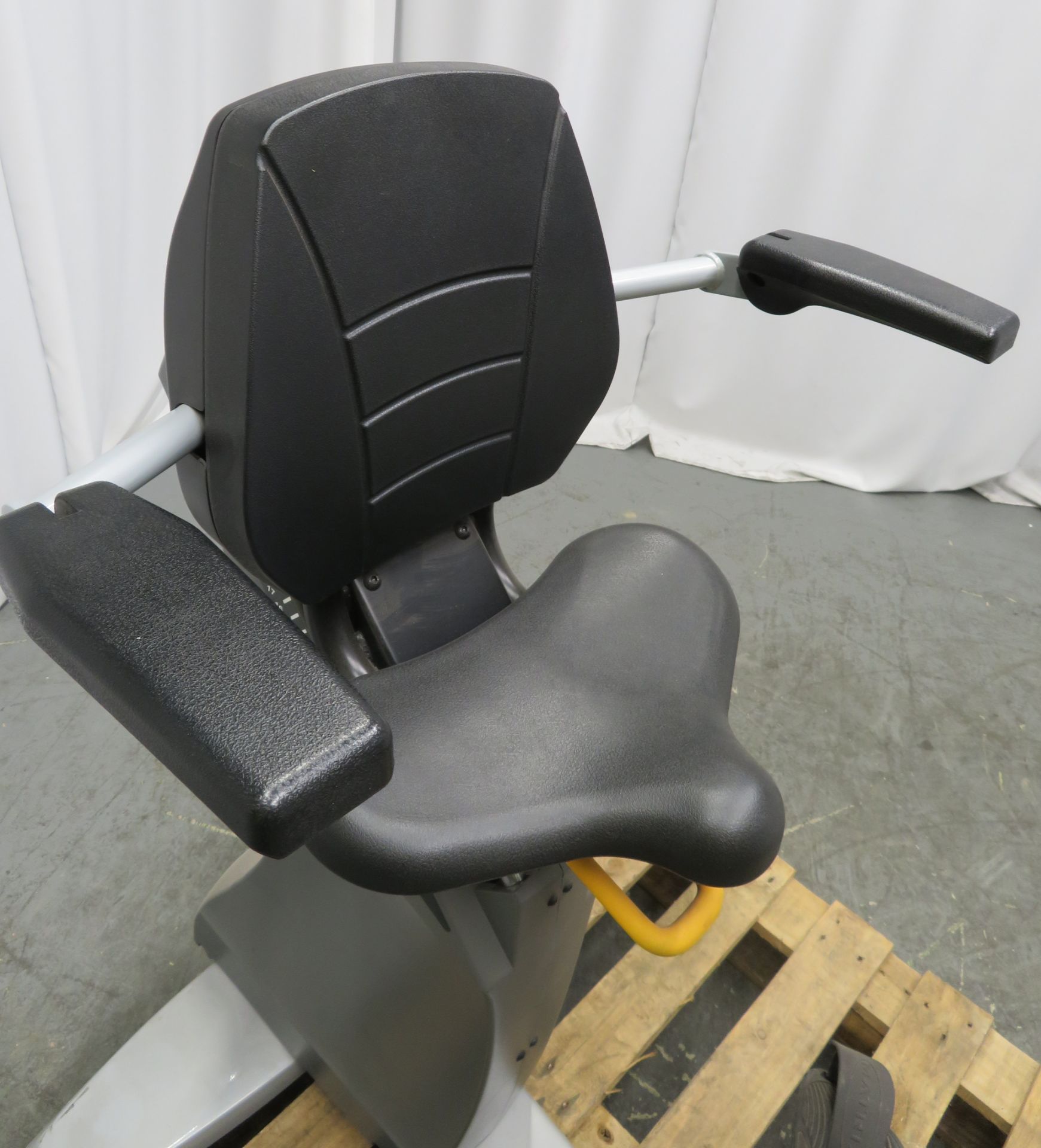 Matrix H3x Hybrid Exercise Bike. - Image 4 of 9