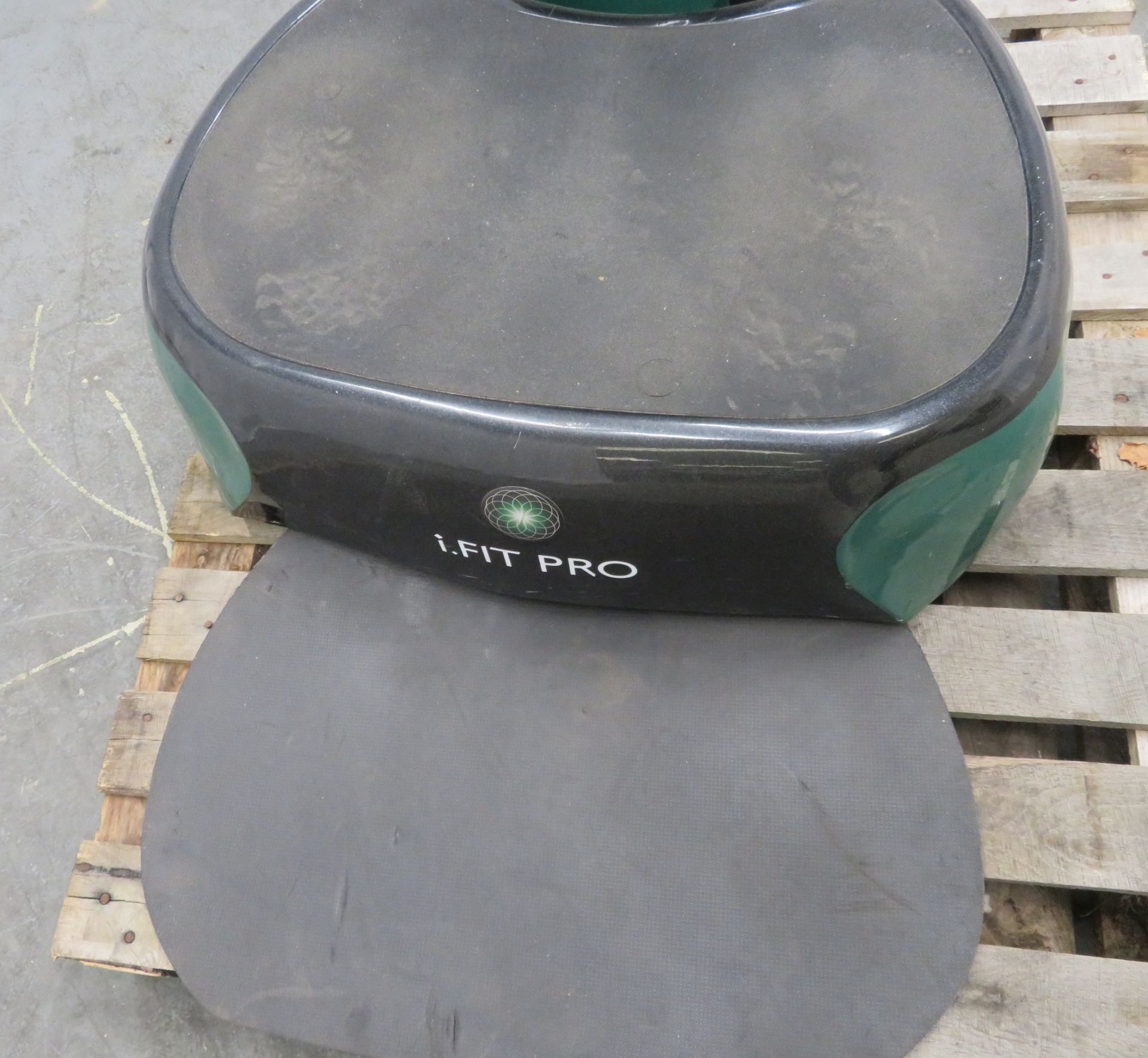 I Fit Pro T0-520 Vibration Plate/Power Plate. - Image 3 of 7