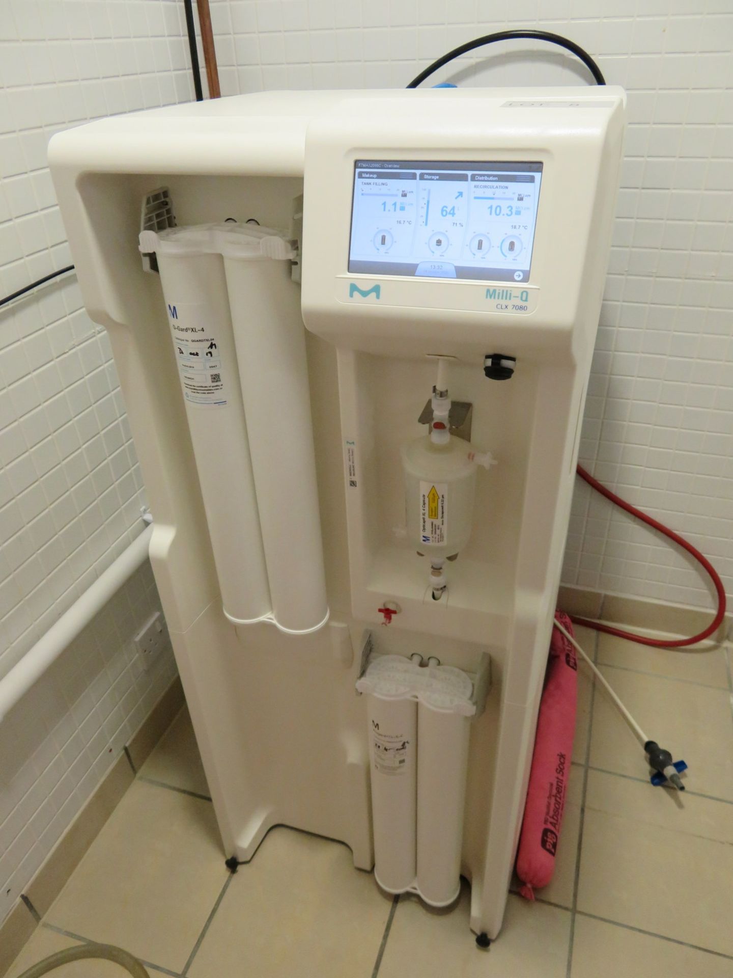 Millipore-Q CLX-7080 Ultra Pure Water System. Serial Number: F7MA32086C.