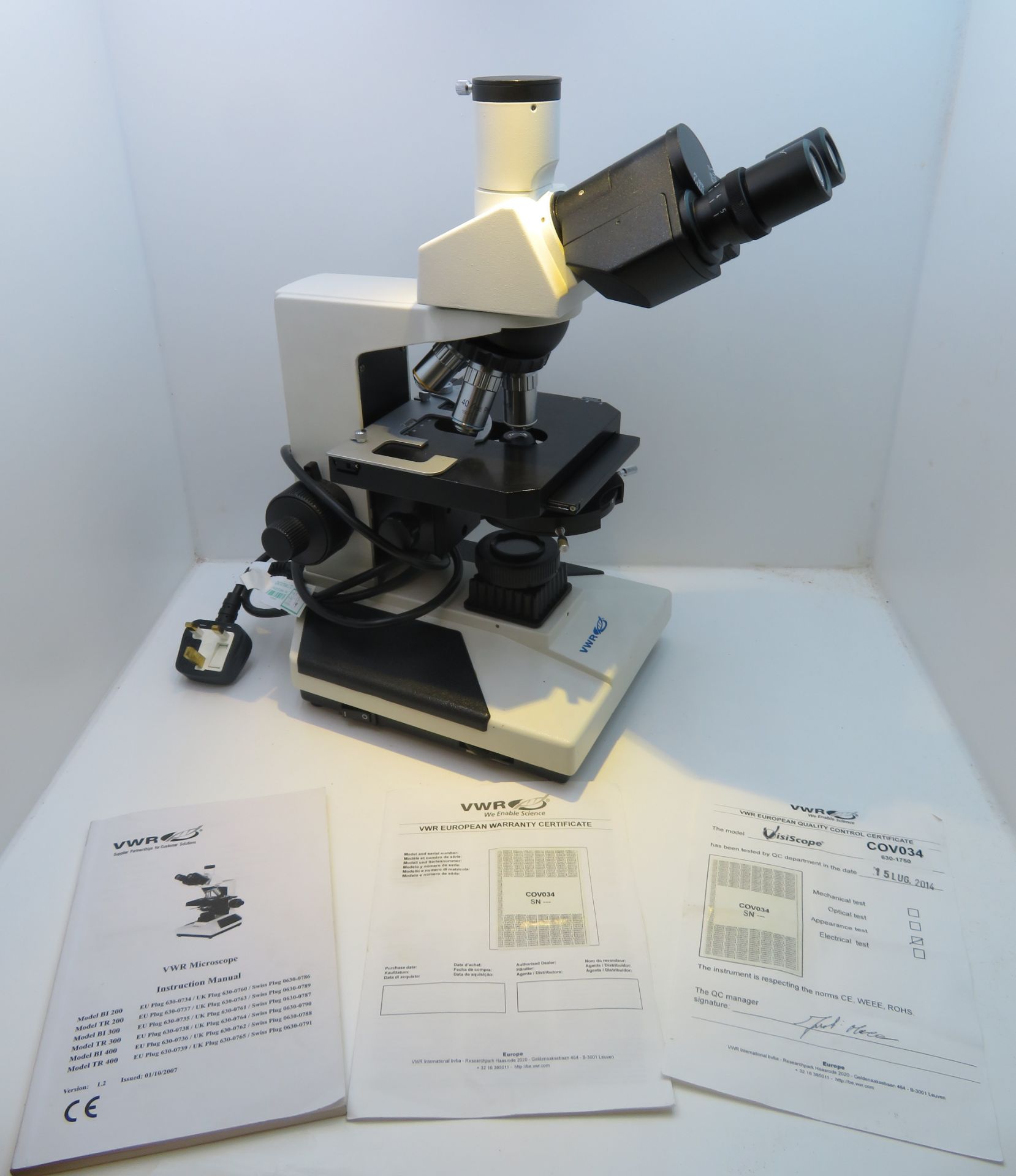 VWR VisiScope TR300 Scientific Microscope. - Image 2 of 8
