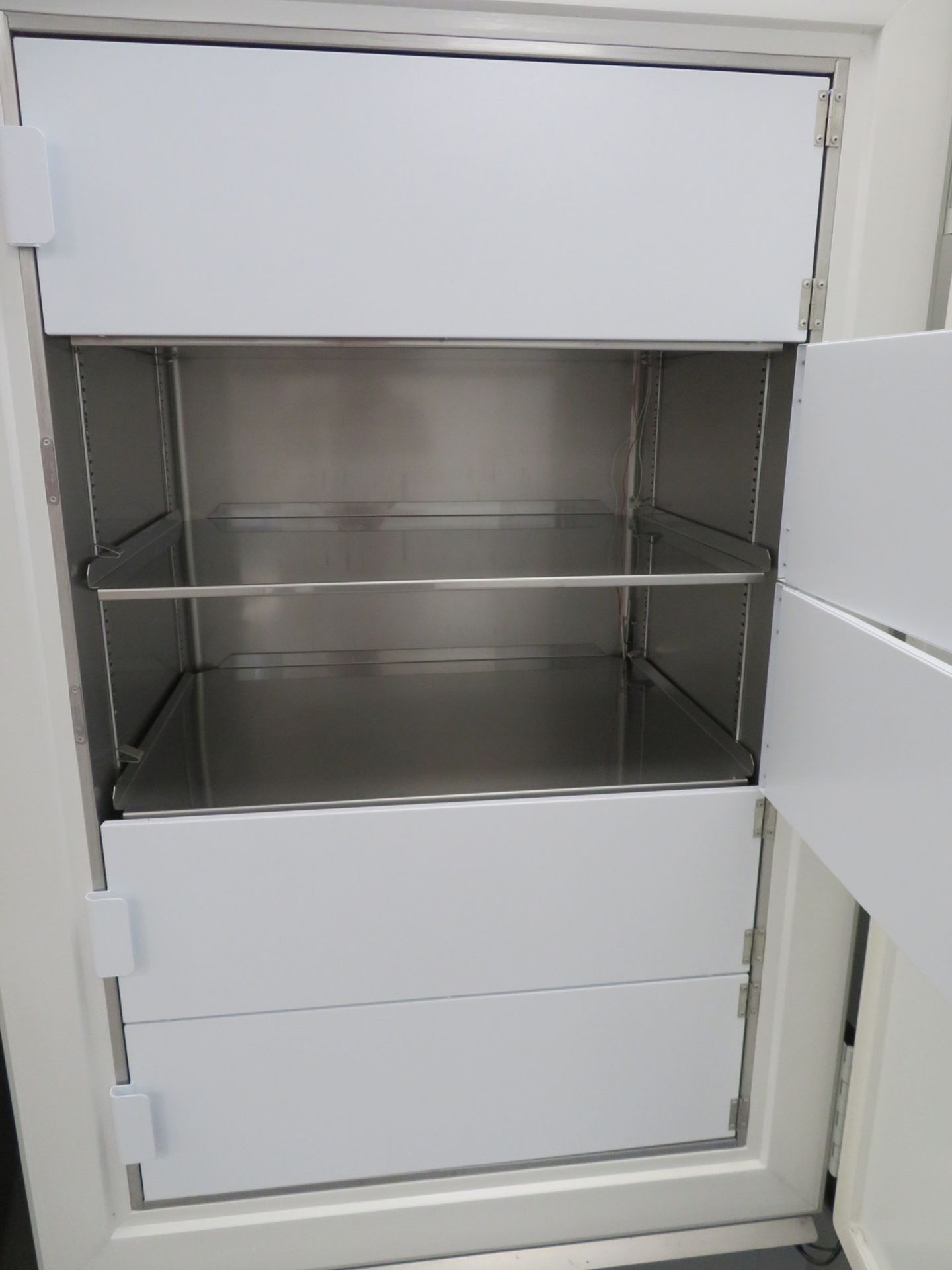 Eppendorf Cryo Cube F570h Ultra -Low Temperature Freezer. -86'c Range. - Image 7 of 8