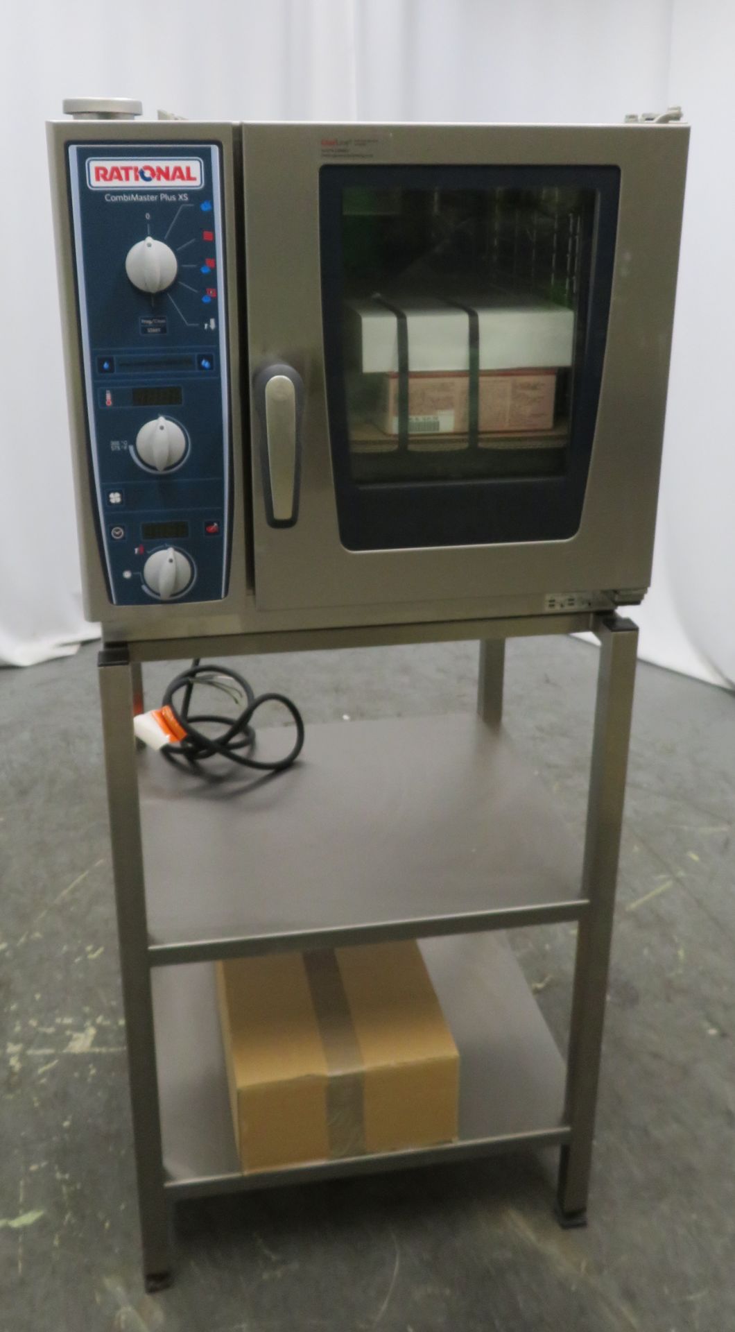 Rational CombiMaster Plus XS 6-2/3E combi oven with stand. 2019 model. Ex Demo. Tested and working - Image 2 of 9