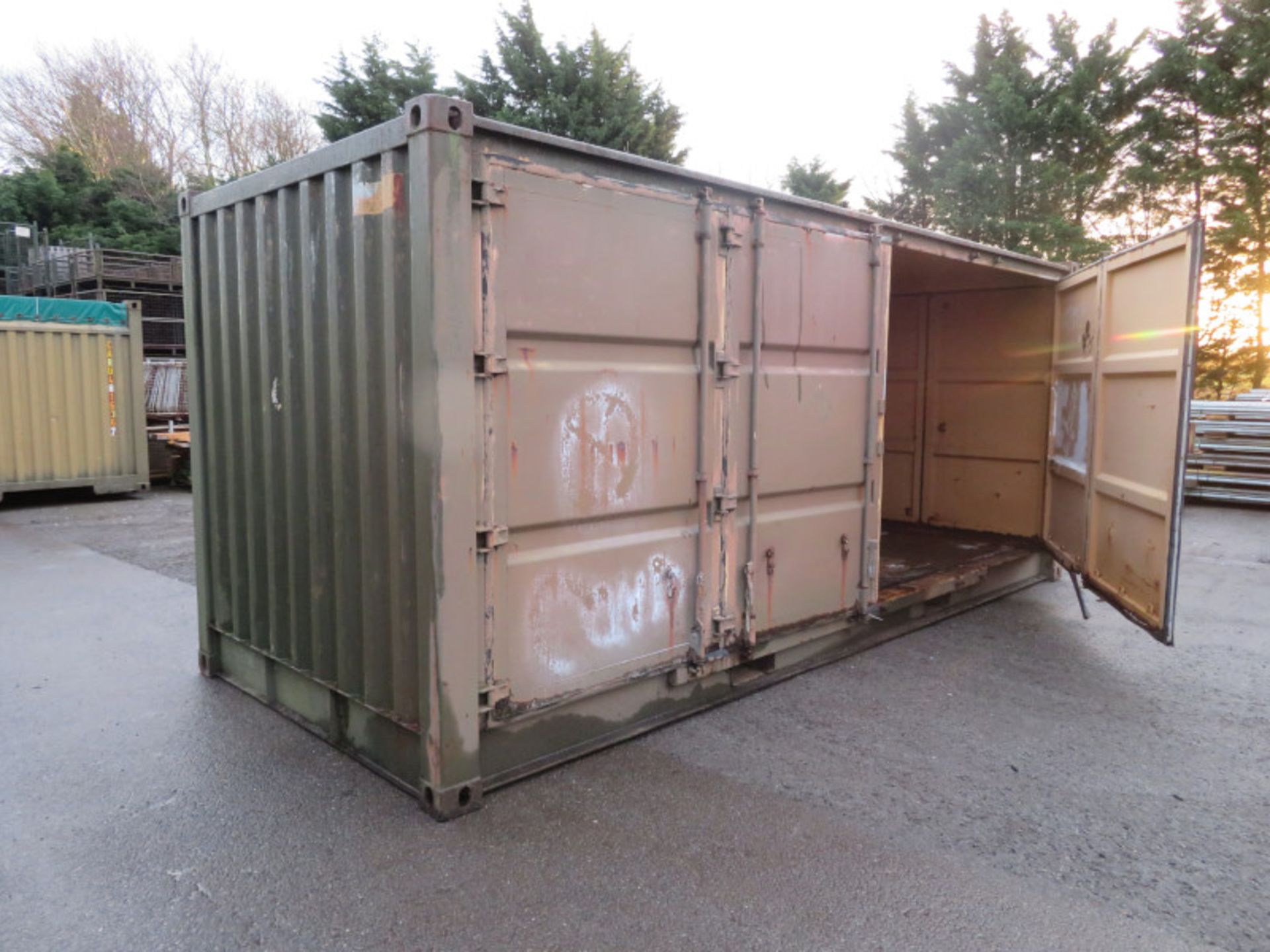 20ft Side and end opening Iso container - 8ft x 8ft x 20ft External Dimensions (Poor condi - Image 2 of 7
