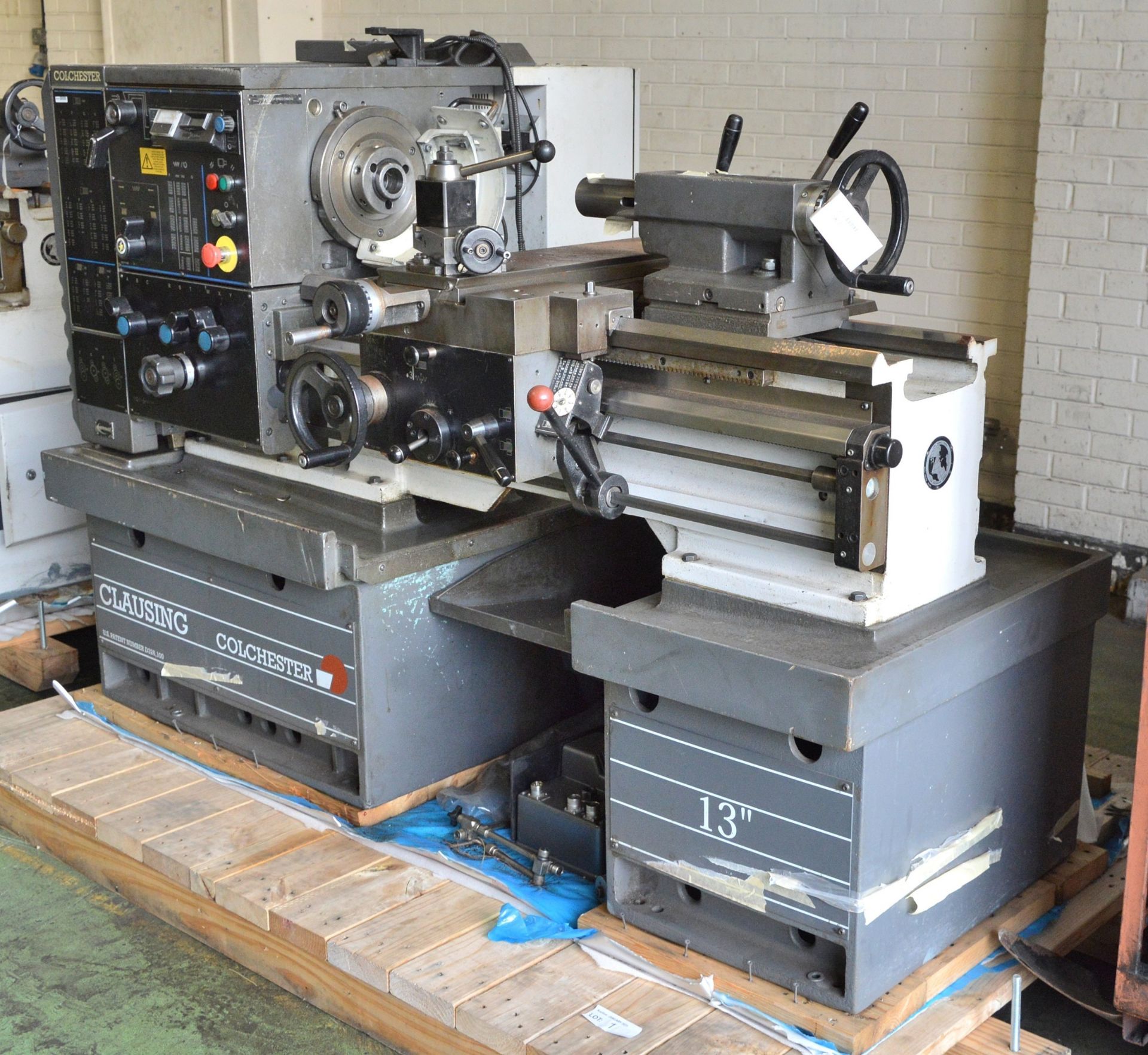 Colchester Clausing 13inch Lathe - serial VM 0723 698 - Image 3 of 14