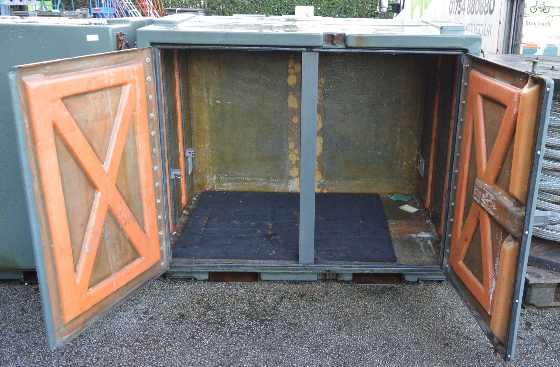 Shipping Container - L1570 x D1070 x H1300mm - Image 3 of 3