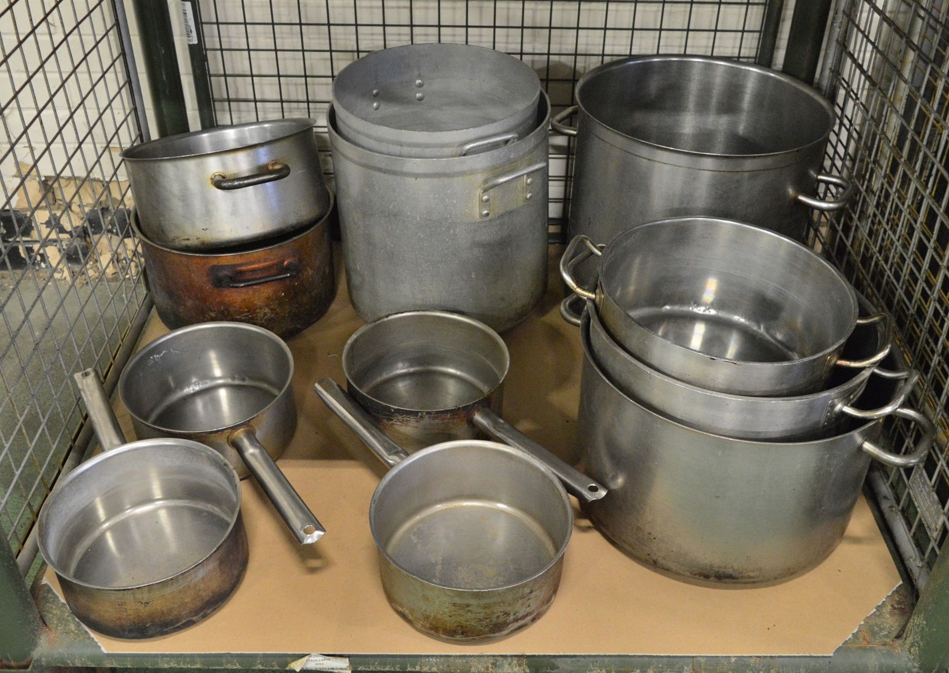 Pots, pans, fryer baskets, griddle tops, burners - Image 4 of 5