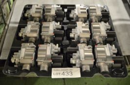 12x Honeywell PX42 Gas Valve Units