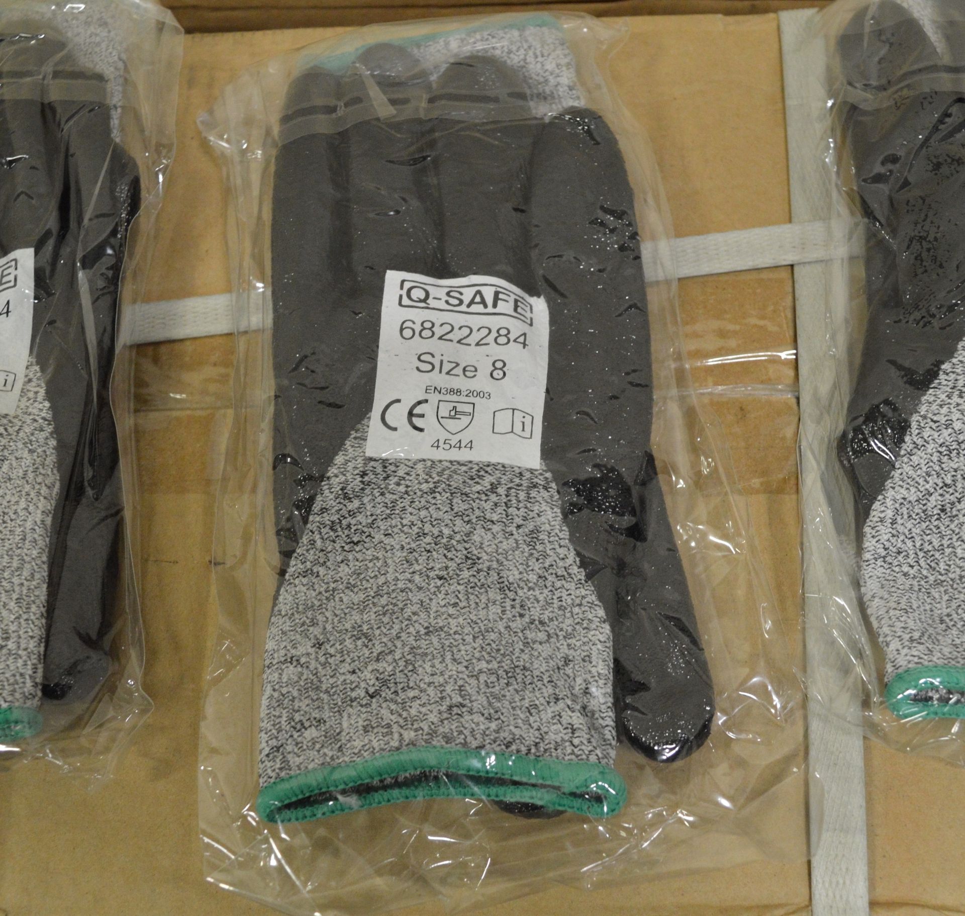 6x Boxes of Q-Safe Grey/Black Safety Gloves - Size 8 (approx. 120 pairs per box) - Image 3 of 3