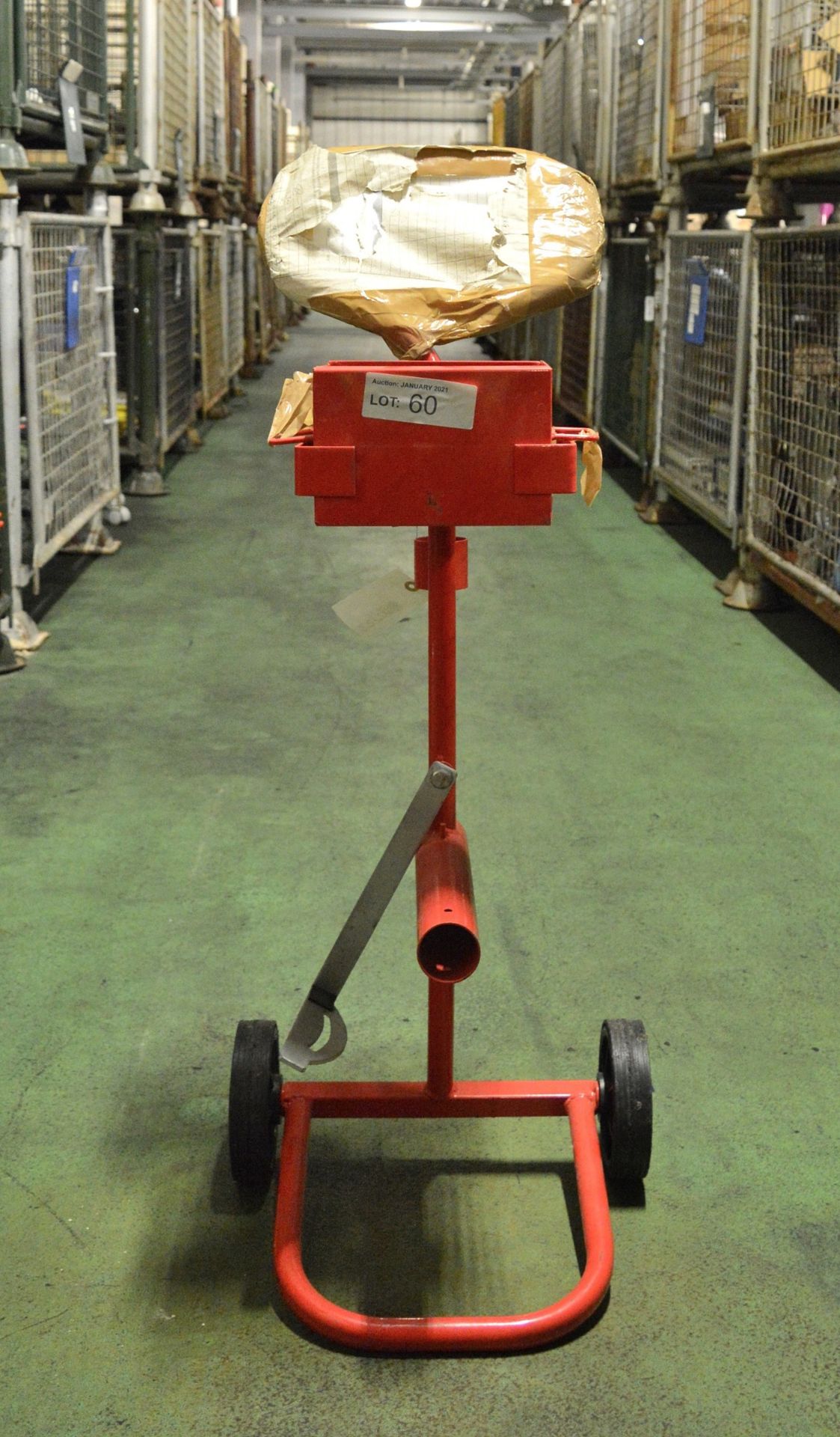 Pallet strapping trolley