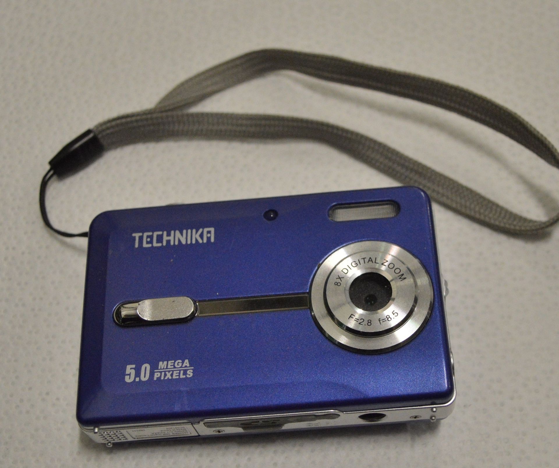 7x Technika digital cameras - Image 2 of 3