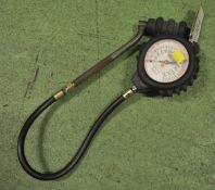 Self Centered Tire Pressure Gauge