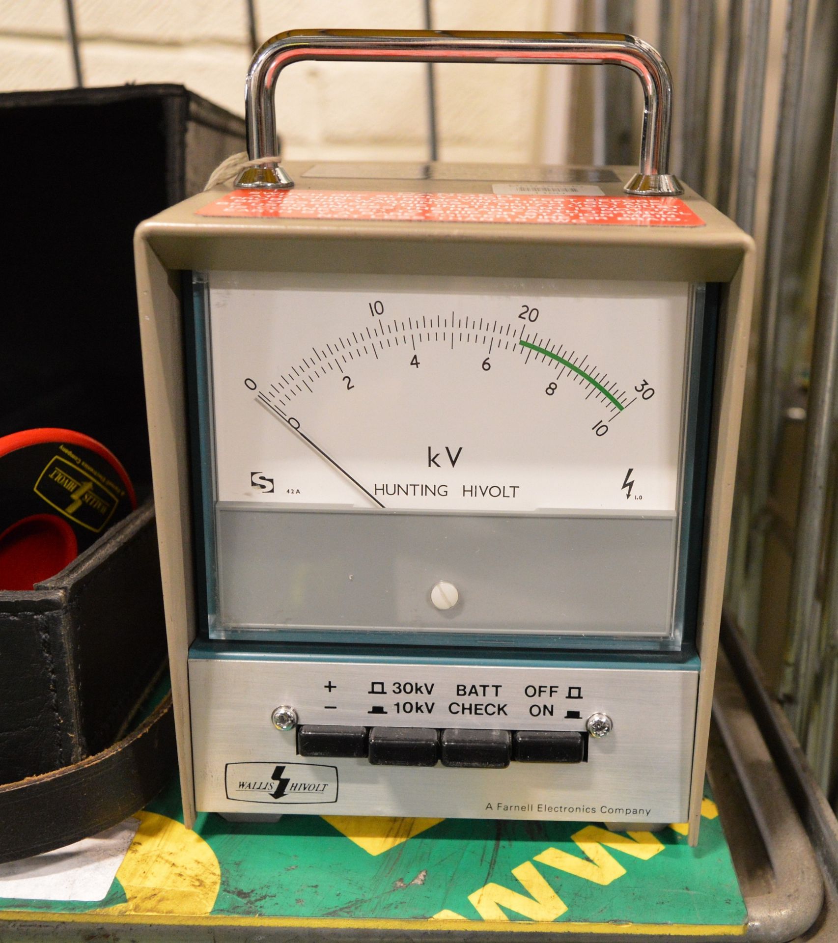 Wallis Hivolt- DCM 30/4A Voltmeter Cased - Image 2 of 2