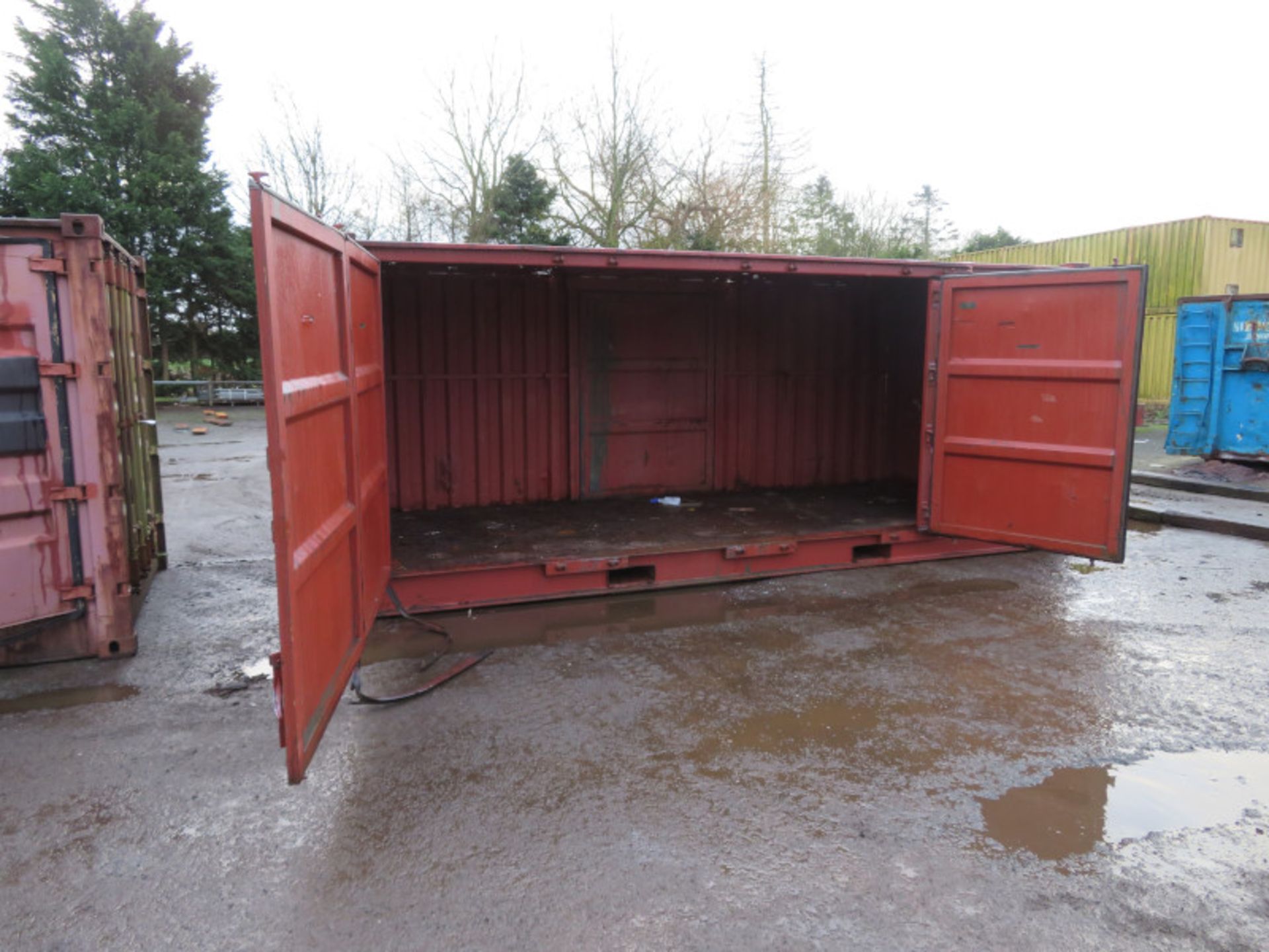 20ft Side and end opening Iso container - 8ft x 8ft x 20ft External Dimensions (Very poor - Image 2 of 10