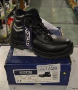 Safety boots - Q-safe non metallic safety boot QS7031 - 7UK 41EU