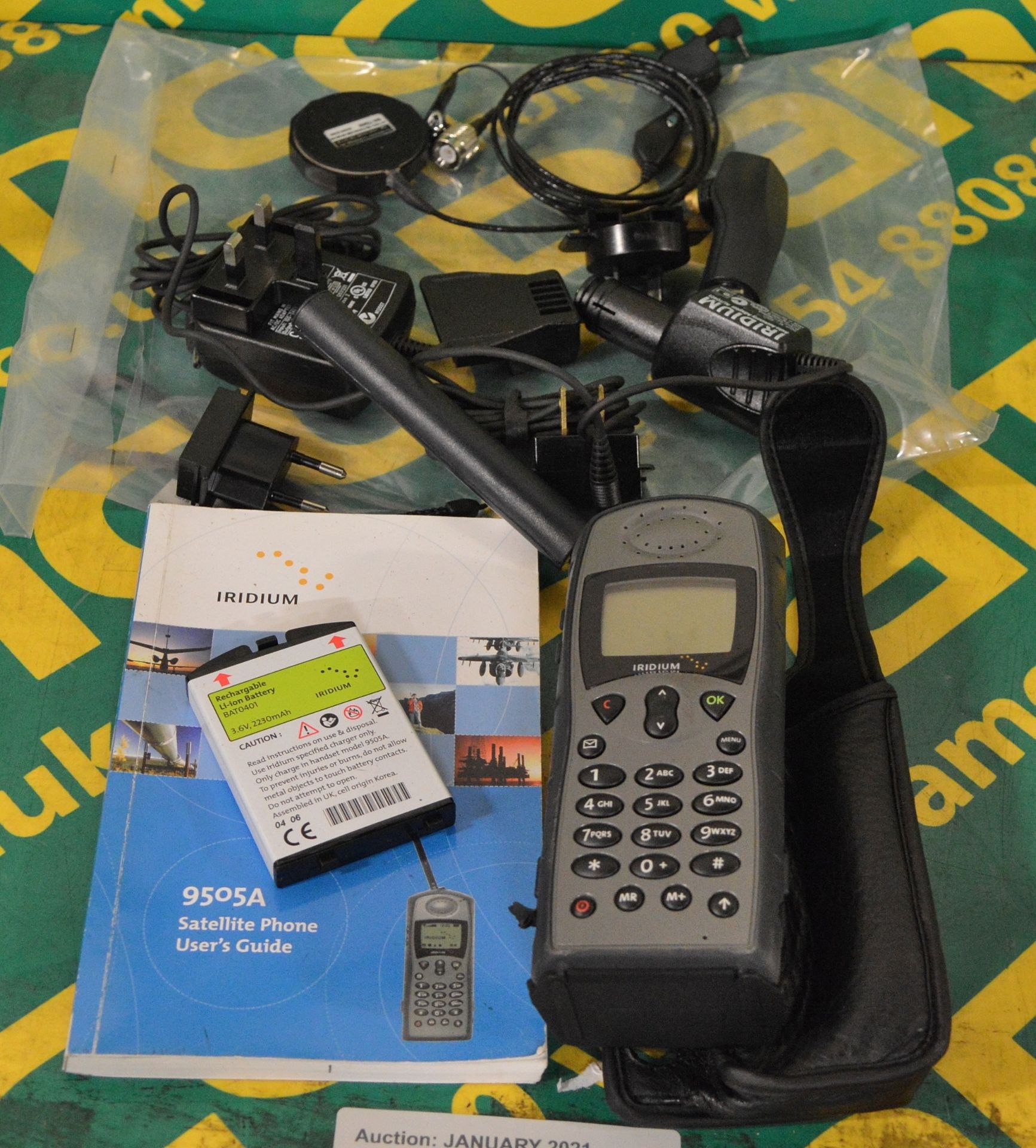 Iridium 9505A Satellite Phone (damaged aerial)
