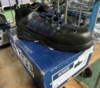 Safety trainers - Q-safe non metallic black safety QS7015 - 10.5UK 45EU