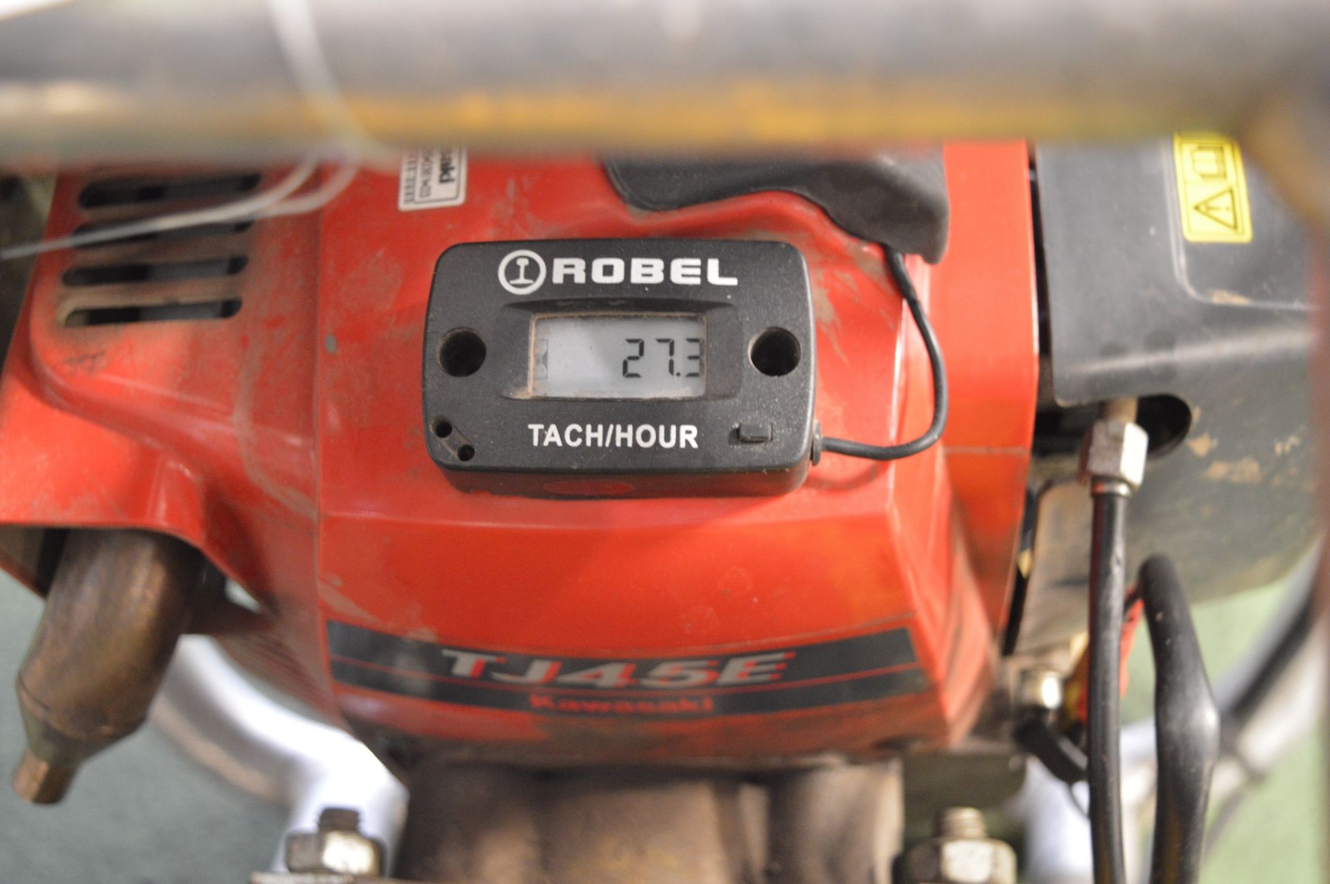 Robel 2-Stroke Petrol Engine Portable Tamper / Compacting Tool - Image 3 of 4