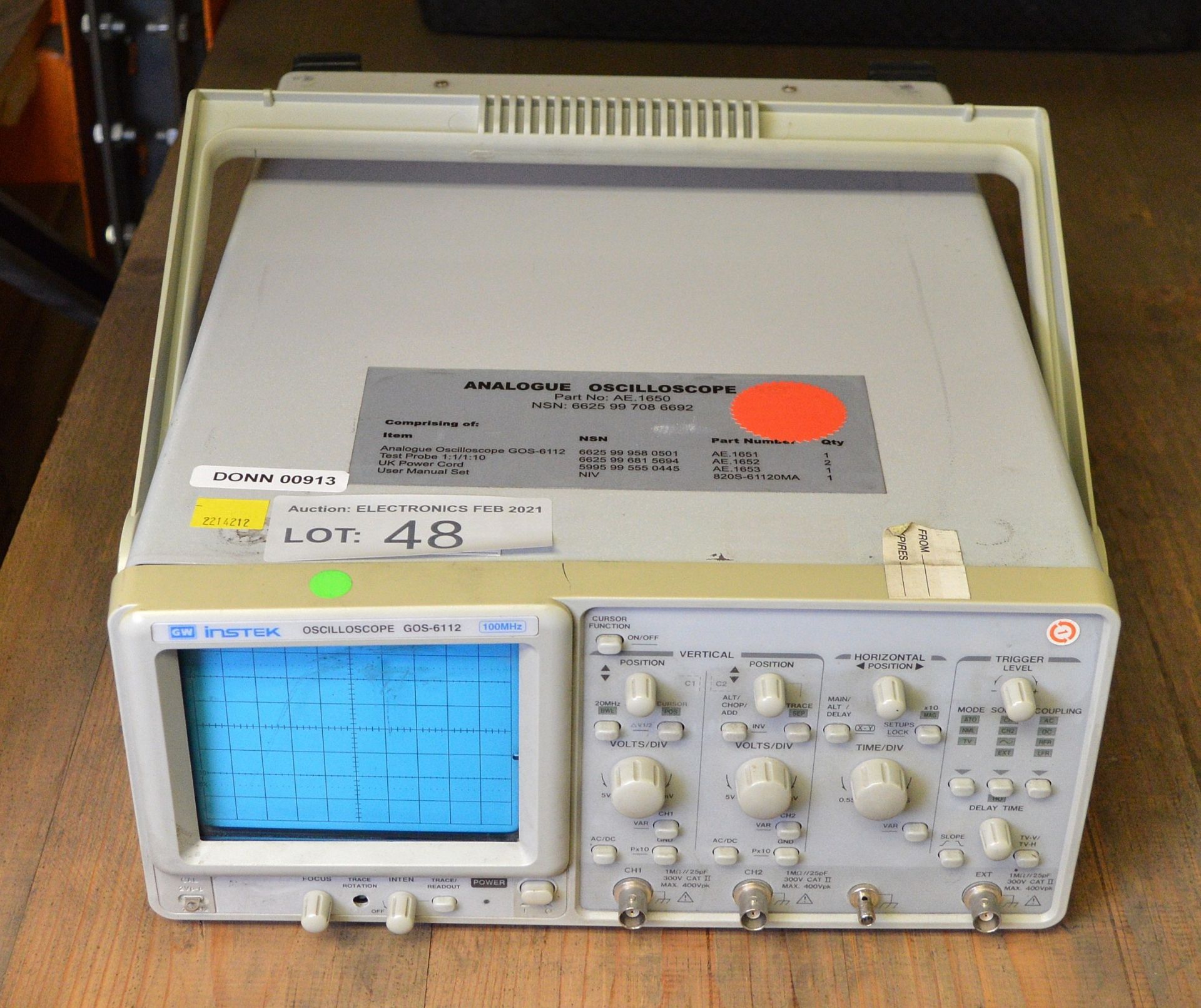 GW Instek GOS-6112 Oscilloscope - 100MHz (Damage as seen in pictures) - Image 2 of 4