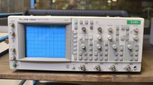 Fluke PM3092 Oscilloscope - 200MHz