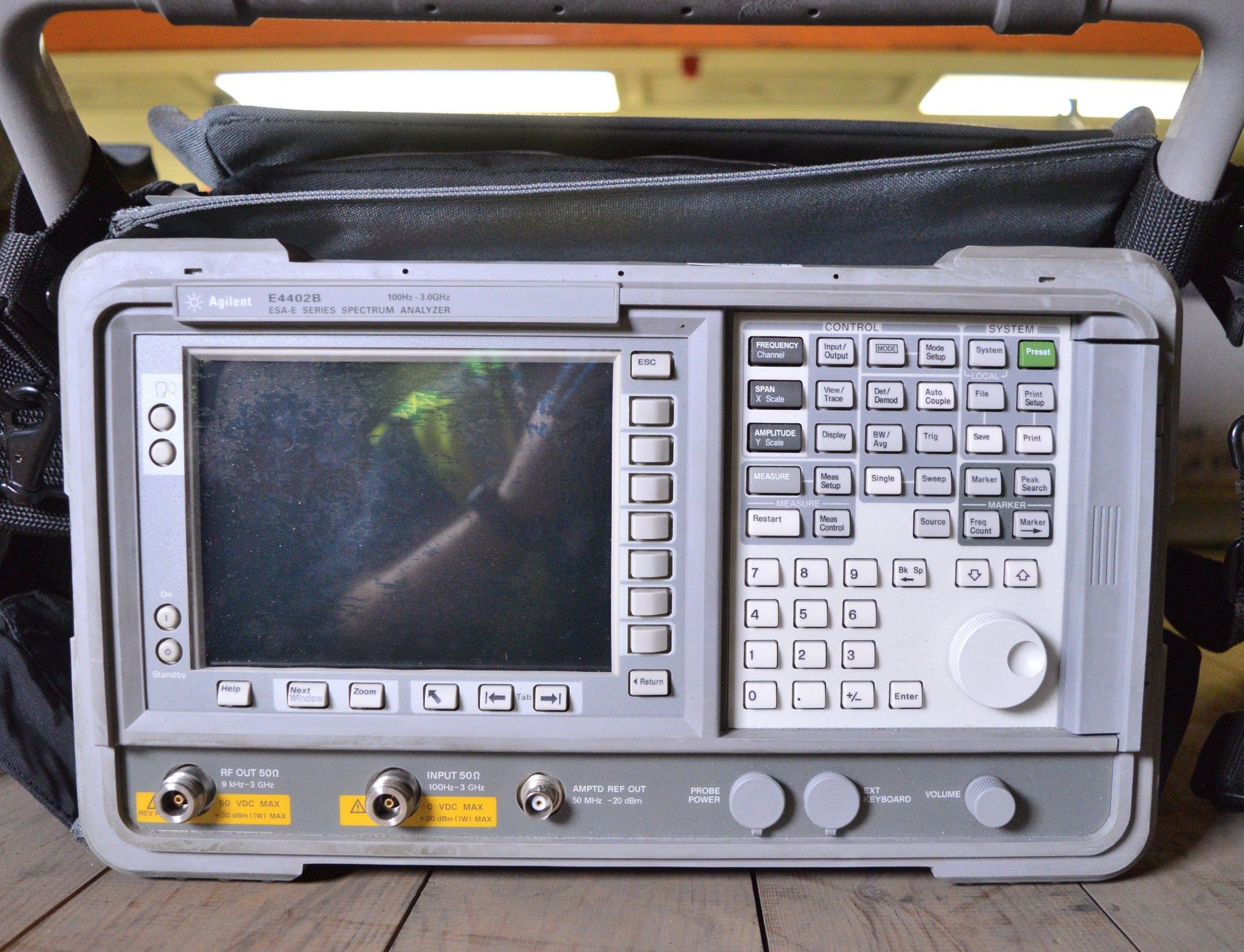 Agilent E4402B ESA-E Series Spectrum Analyzer - 100Hz - 3.0GHz