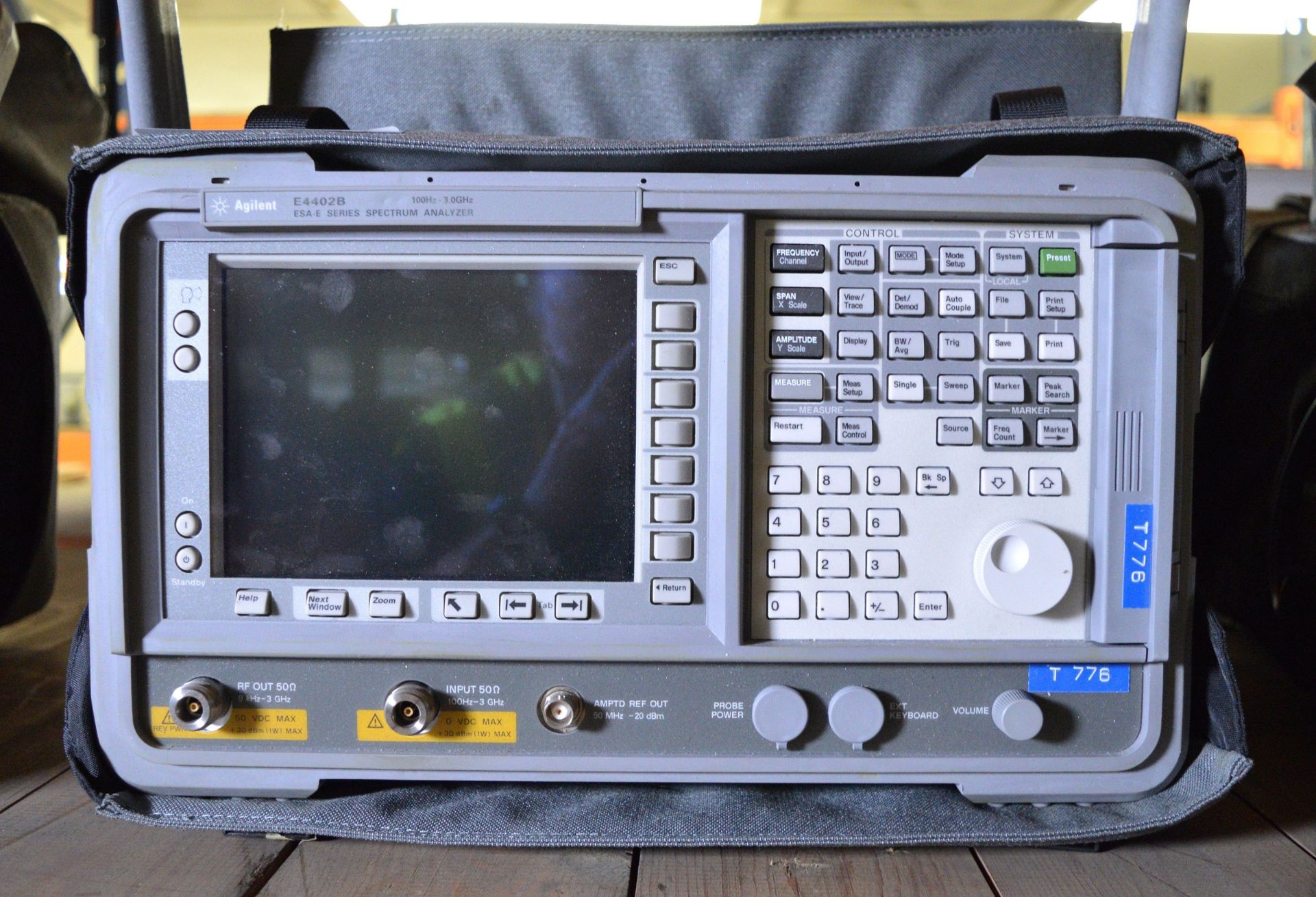 Agilent E4402B ESA-E Series Spectrum Analyzer - 100Hz - 3.0GHz - Image 2 of 2