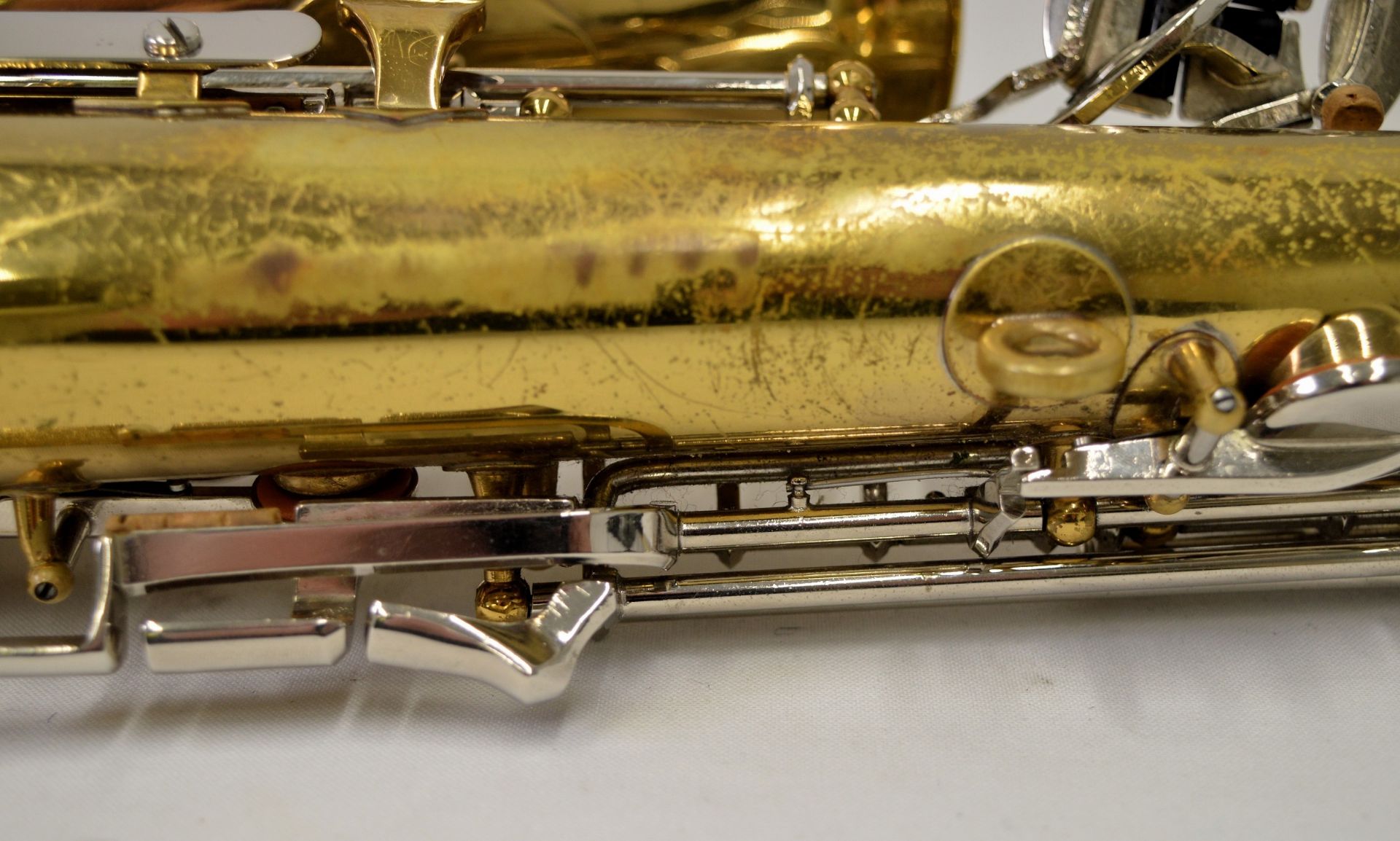 Selmer Bundy II Alto Saxophone with Case. Serial No. 1047884. - Image 15 of 19