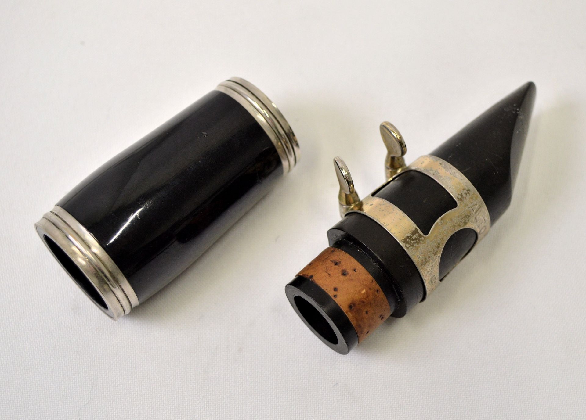 Selmer 1400 Clarinet with Case. Chip to tube spigot. Serial No. 1526466. - Image 12 of 15