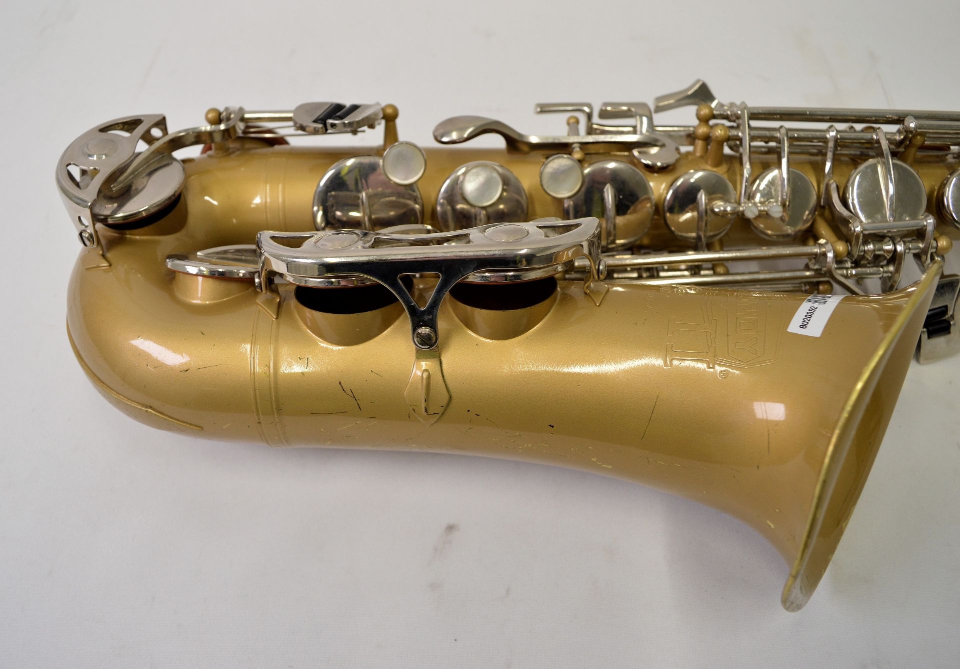 Selmer Bundy II Alto Saxophone with Case. Obvious damage to bell. Serial No. 939855. - Image 9 of 24