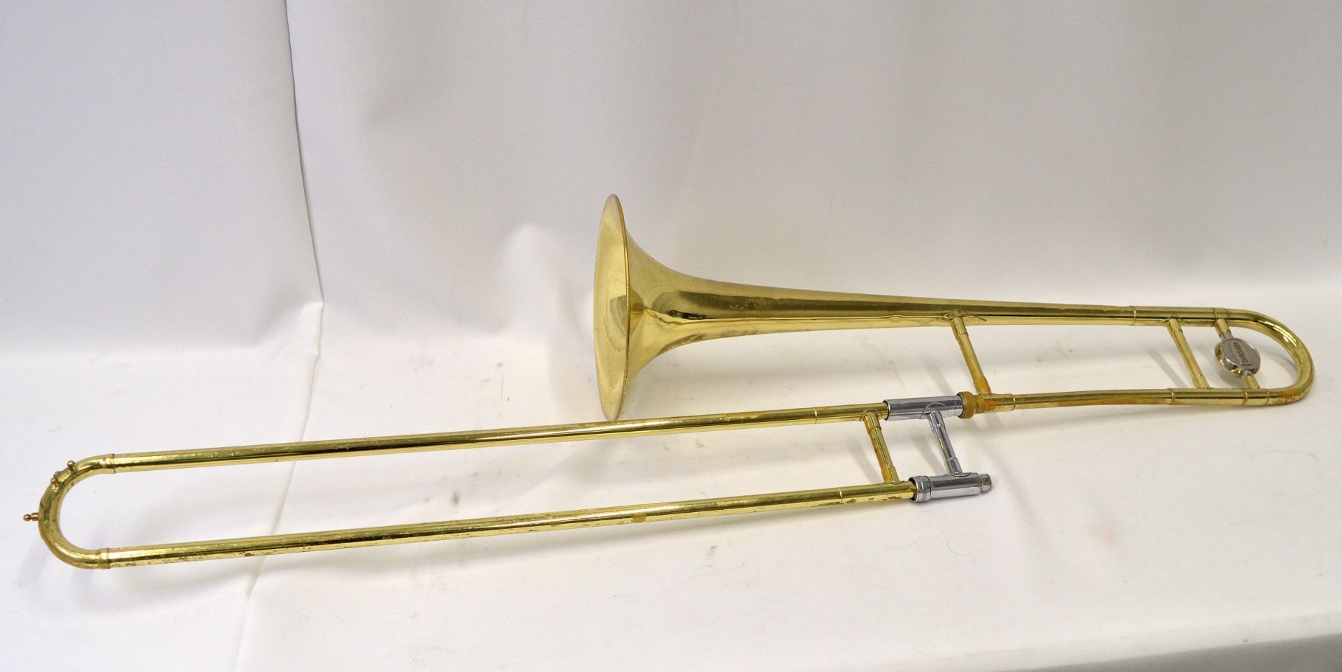 Selmer Bundy Trombone with Case. Obvious dents. - Image 4 of 16