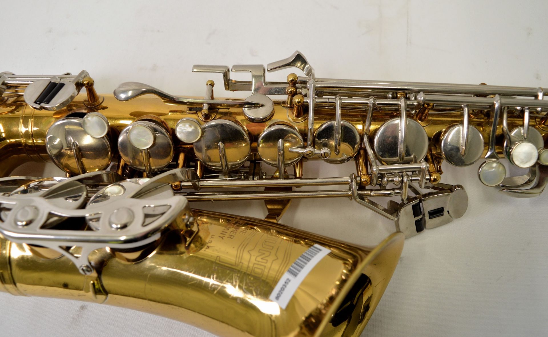 Selmer Bundy II Alto Saxophone with Case. Obvious dents. Serial No. 742224. - Image 6 of 22