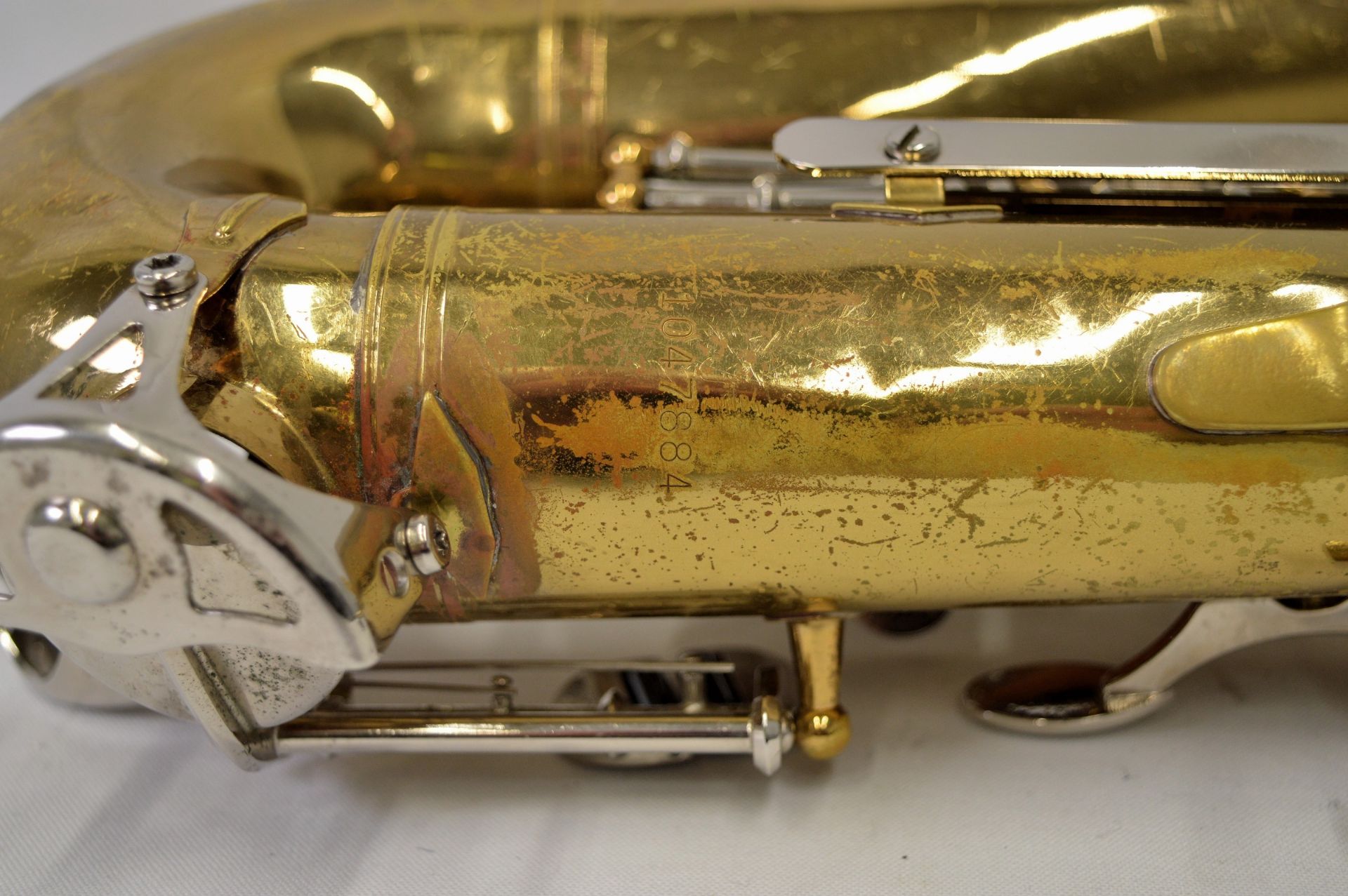 Selmer Bundy II Alto Saxophone with Case. Serial No. 1047884. - Image 14 of 19