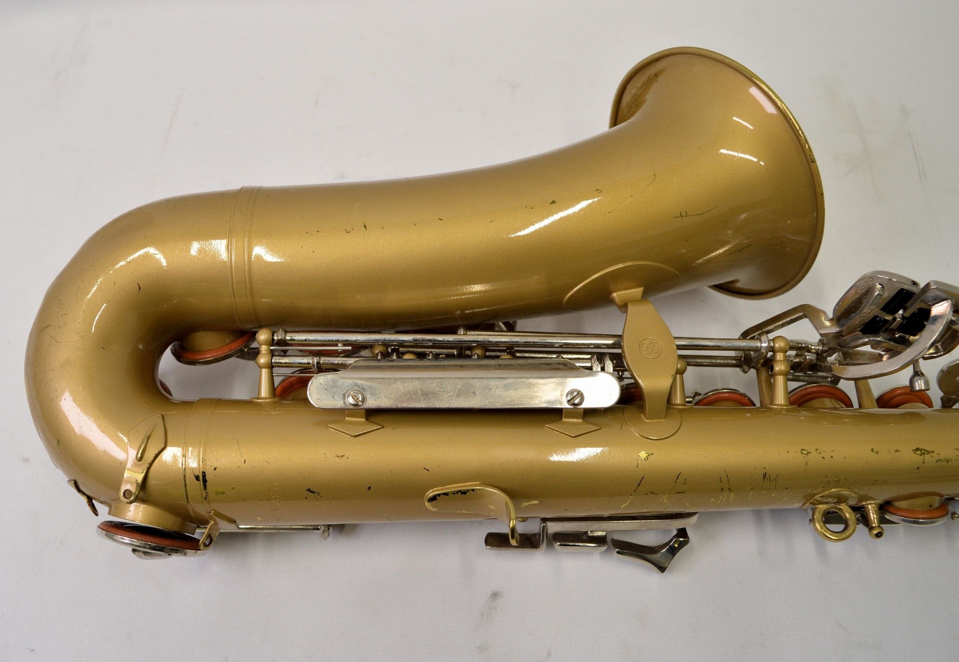 Selmer Bundy II Alto Saxophone with Case. Obvious damage to bell. Serial No. 939855. - Image 10 of 24