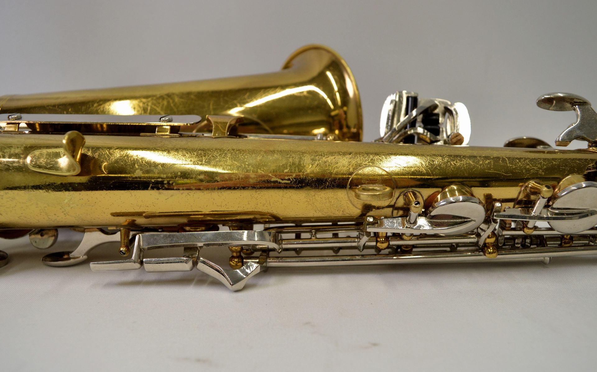 Selmer Bundy II Alto Saxophone with Case. Serial No. 1046849. - Image 18 of 25