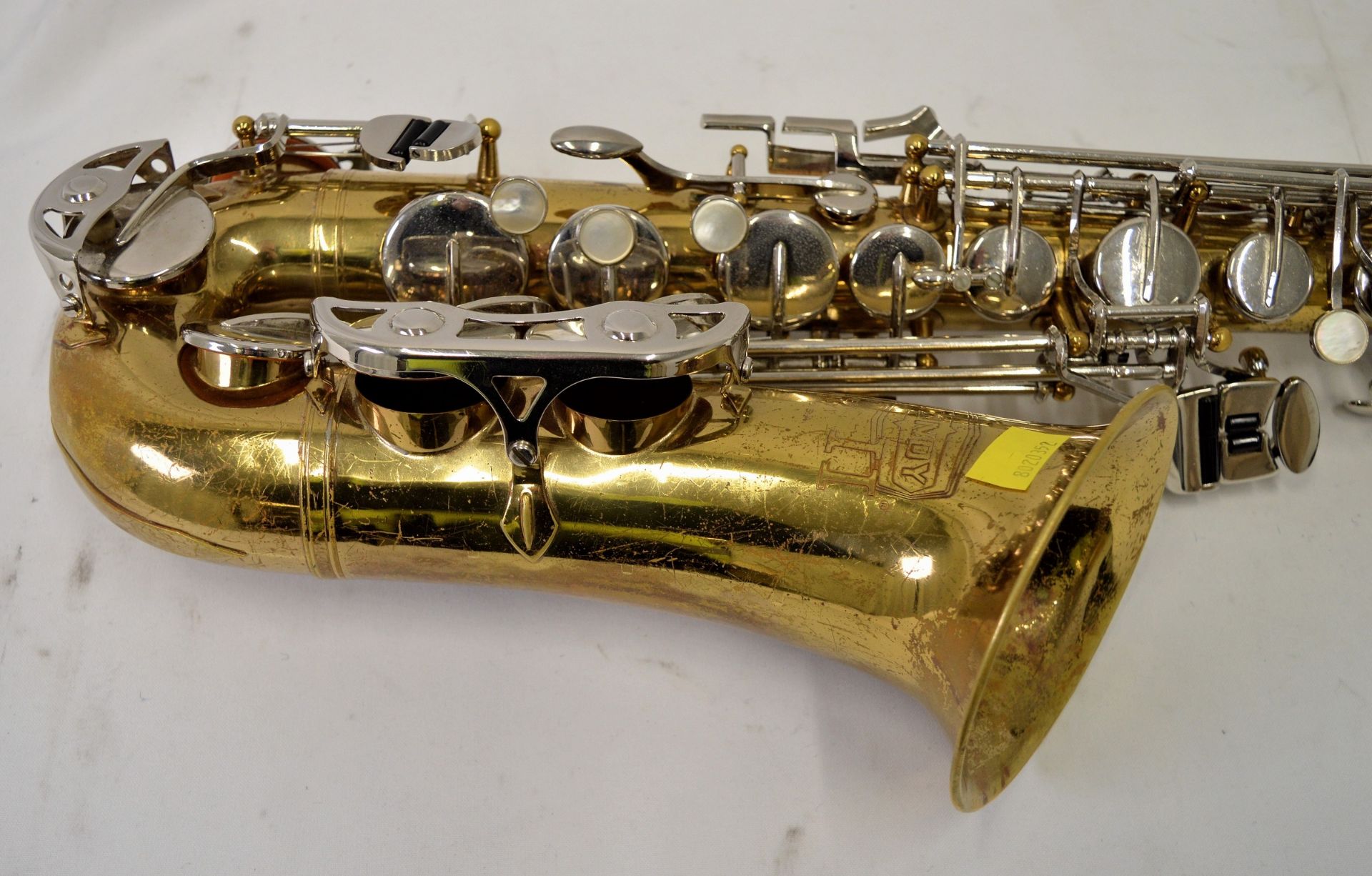 Selmer Bundy II Alto Saxophone with Case. Serial No. 1047884. - Image 10 of 19