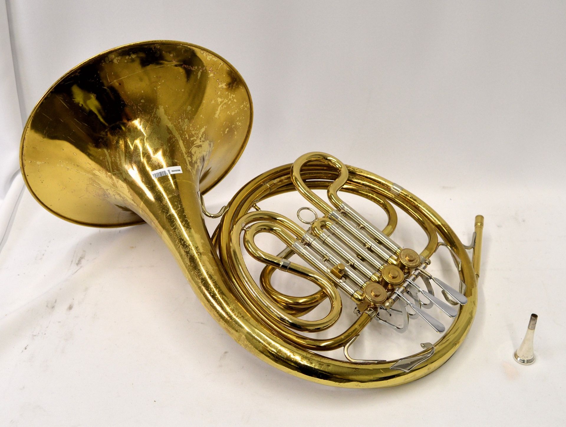 French Horn with Case. Obvious dents. Serial No. 615181. - Image 4 of 14