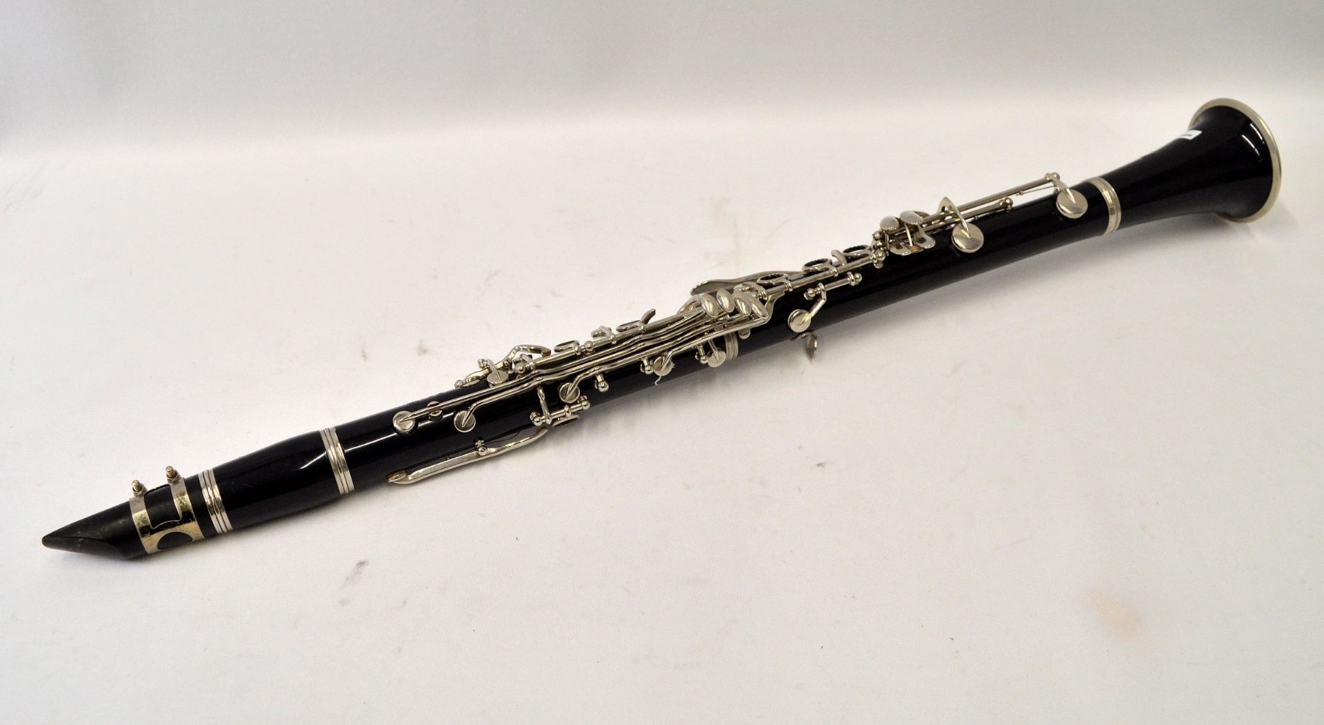 Selmer 1400 Clarinet with Case. Chip to tube spigot. Serial No. 1526466. - Image 4 of 15