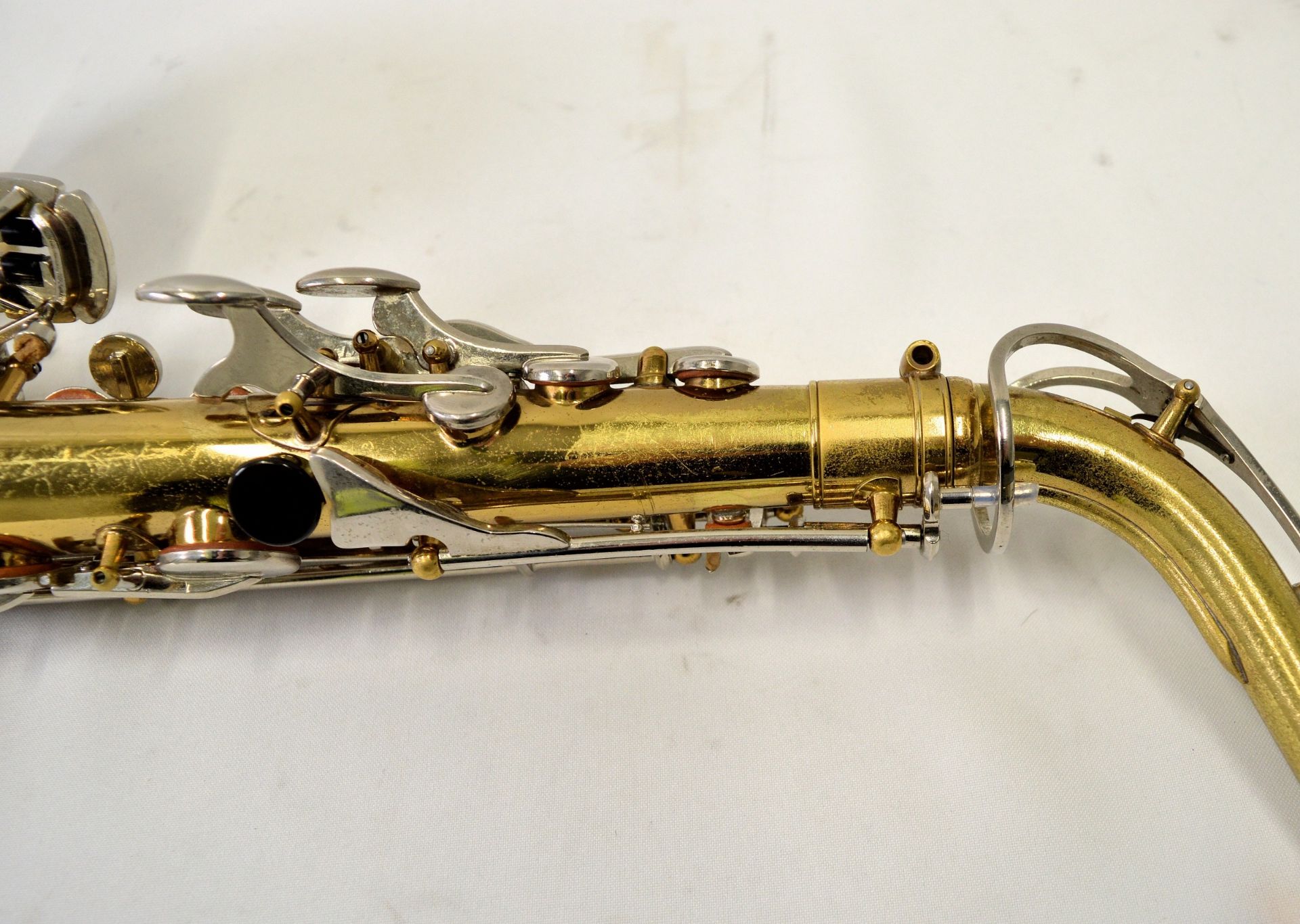 Selmer Bundy II Alto Saxophone with Case. Serial No. 1046849. - Image 16 of 25