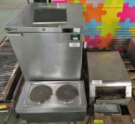 Stainless Steel Conveyor Toaster, Lincat HT3 Electric Boiling Top & Foster HR150 Undercoun