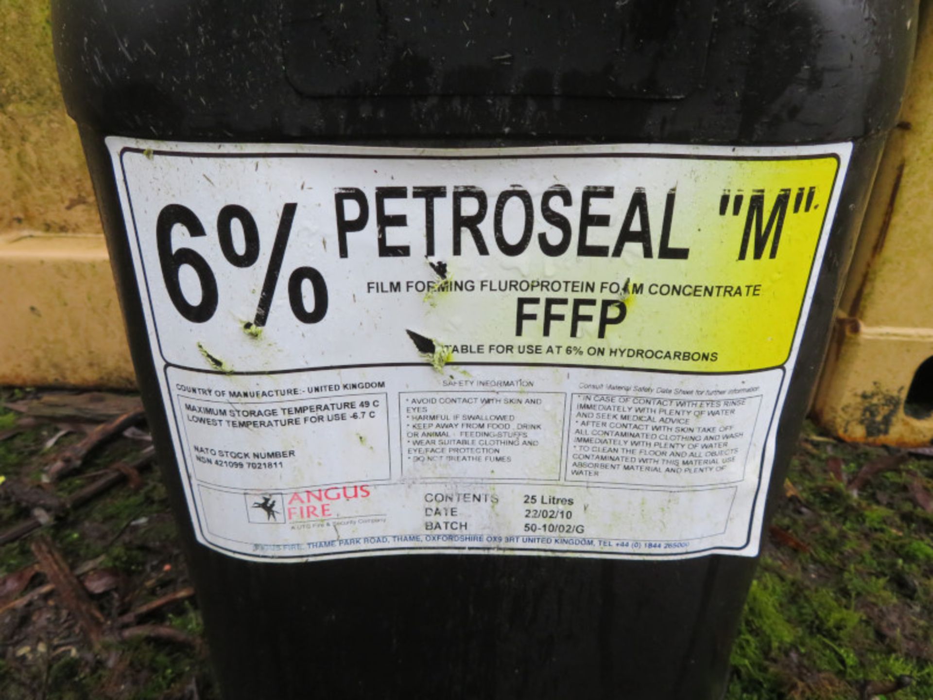 18x Angus Fire 6% Petroseal 'M' Film Foaming Fluroprotein Foam Concentrate - 25L - PLEASE - Image 4 of 4