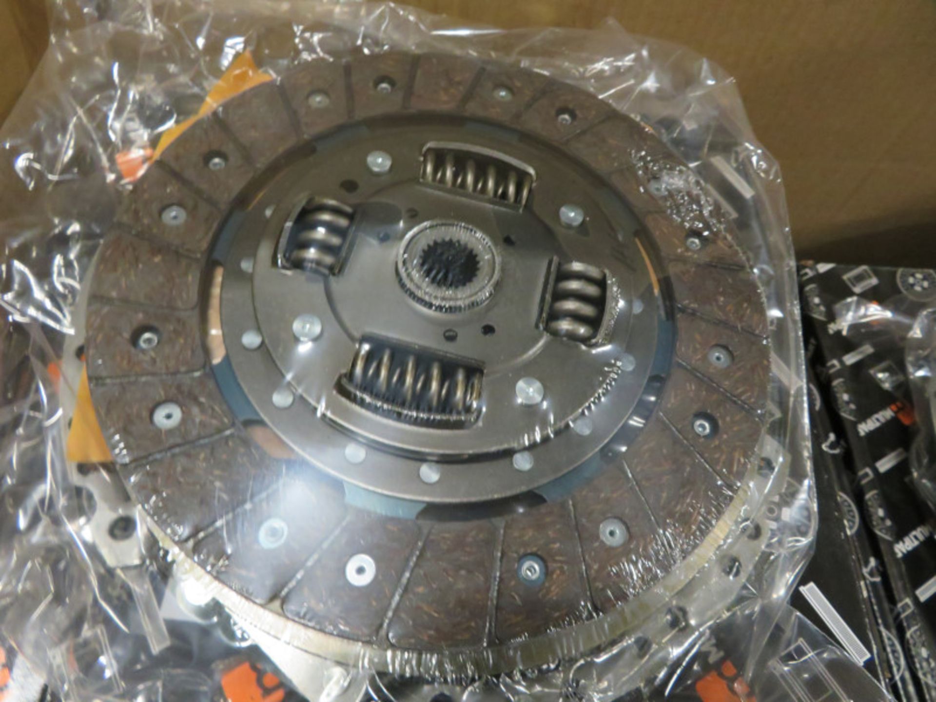 Vehicle Parts - Brake Discs, Clutch Kits & Starter Motors 2.2kw, 10T - see picture for iti - Image 6 of 8