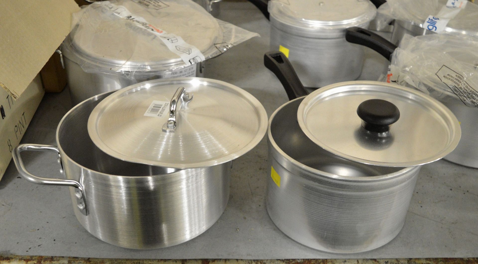 6x Aluminium Stewpans 4pt, Various Aluminium Cooking Pots - Image 3 of 4