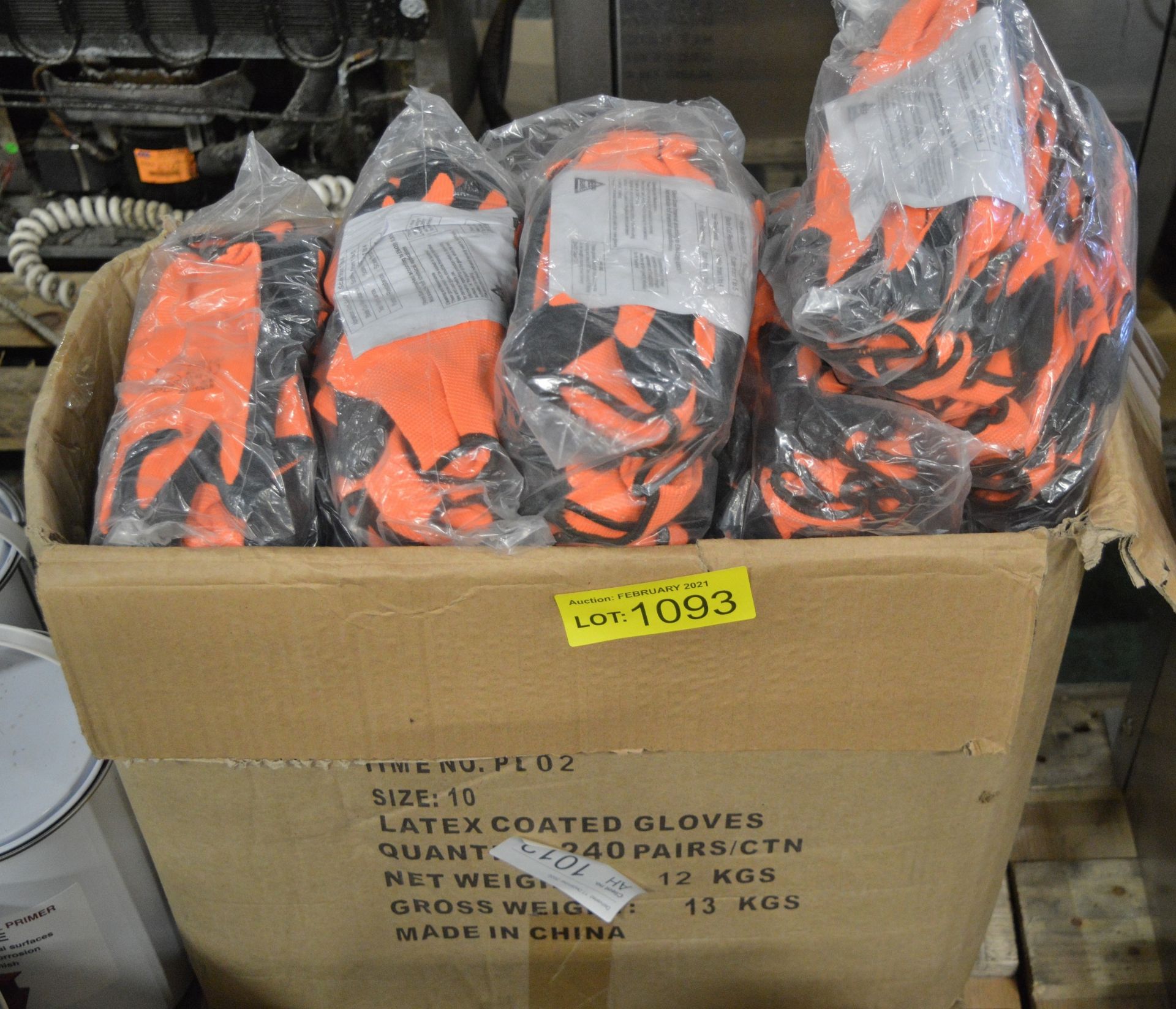240 pairs of heavy duty workwear gloves