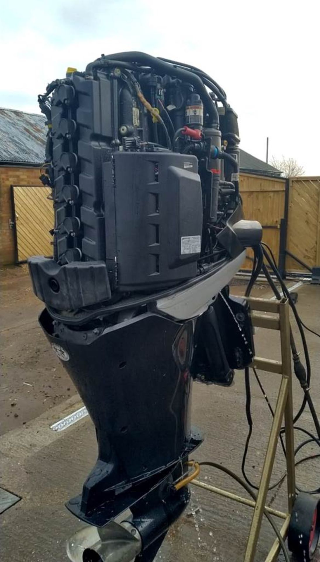 Mercury Verado Outboard engine 2008 - 300XL L6 - serial 1B689399 - hours run 690 - can be - Image 17 of 18