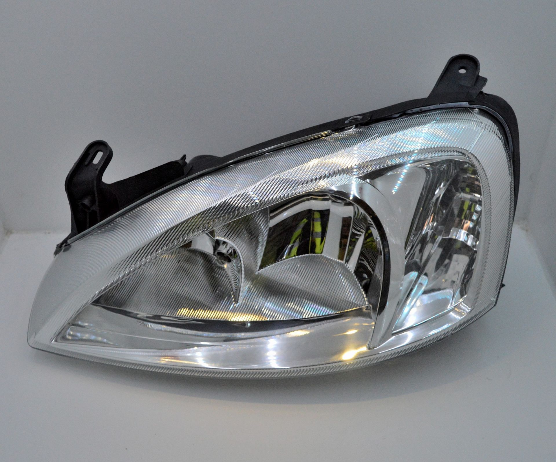 Valeo Headlamp Unit LH 088887 - Opel/Vauxhall Corsa/Combo 09/03 to 07/07