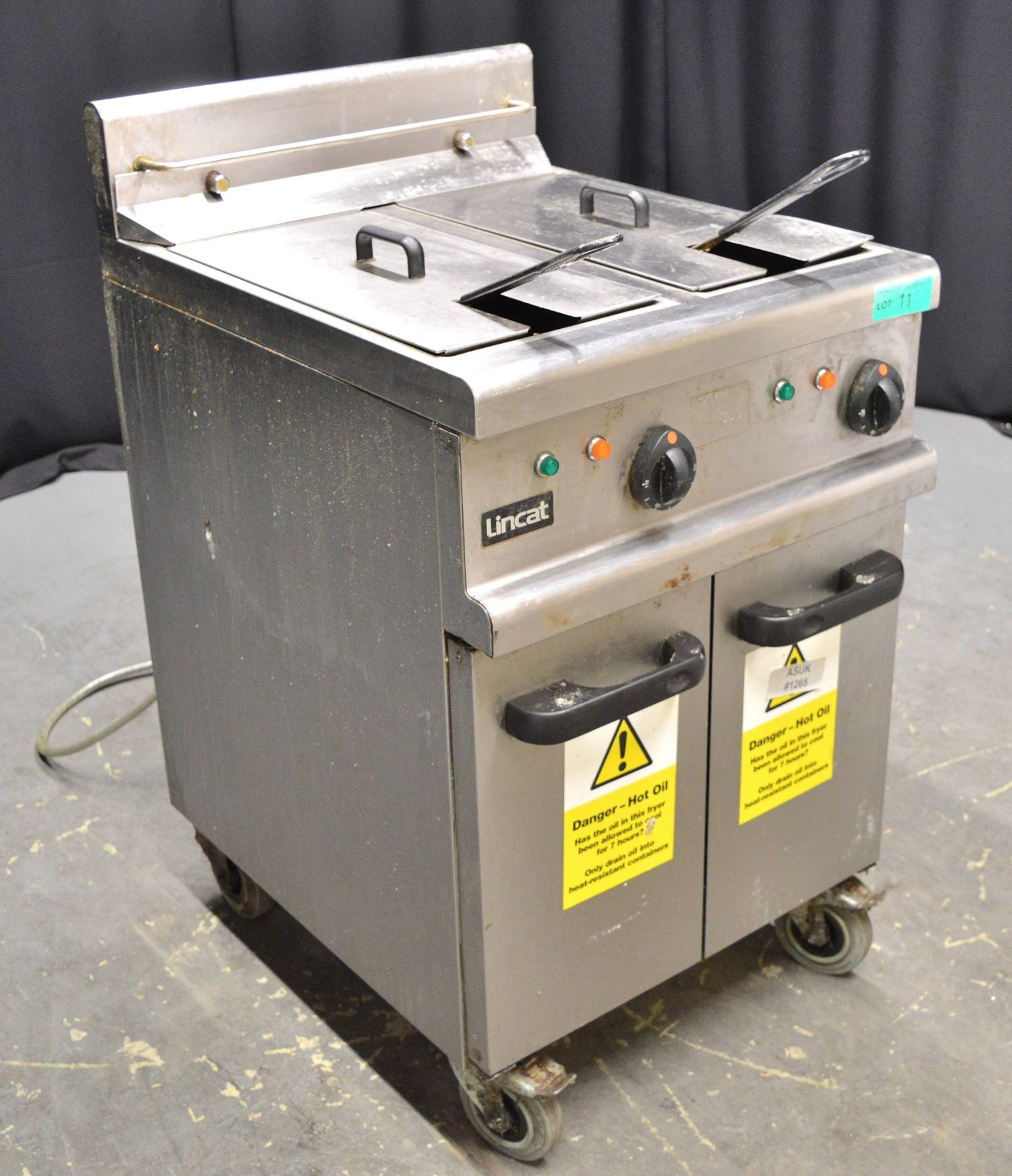 Lincat OE711 Double Fryer - 400v - 3 Phase - Image 2 of 9