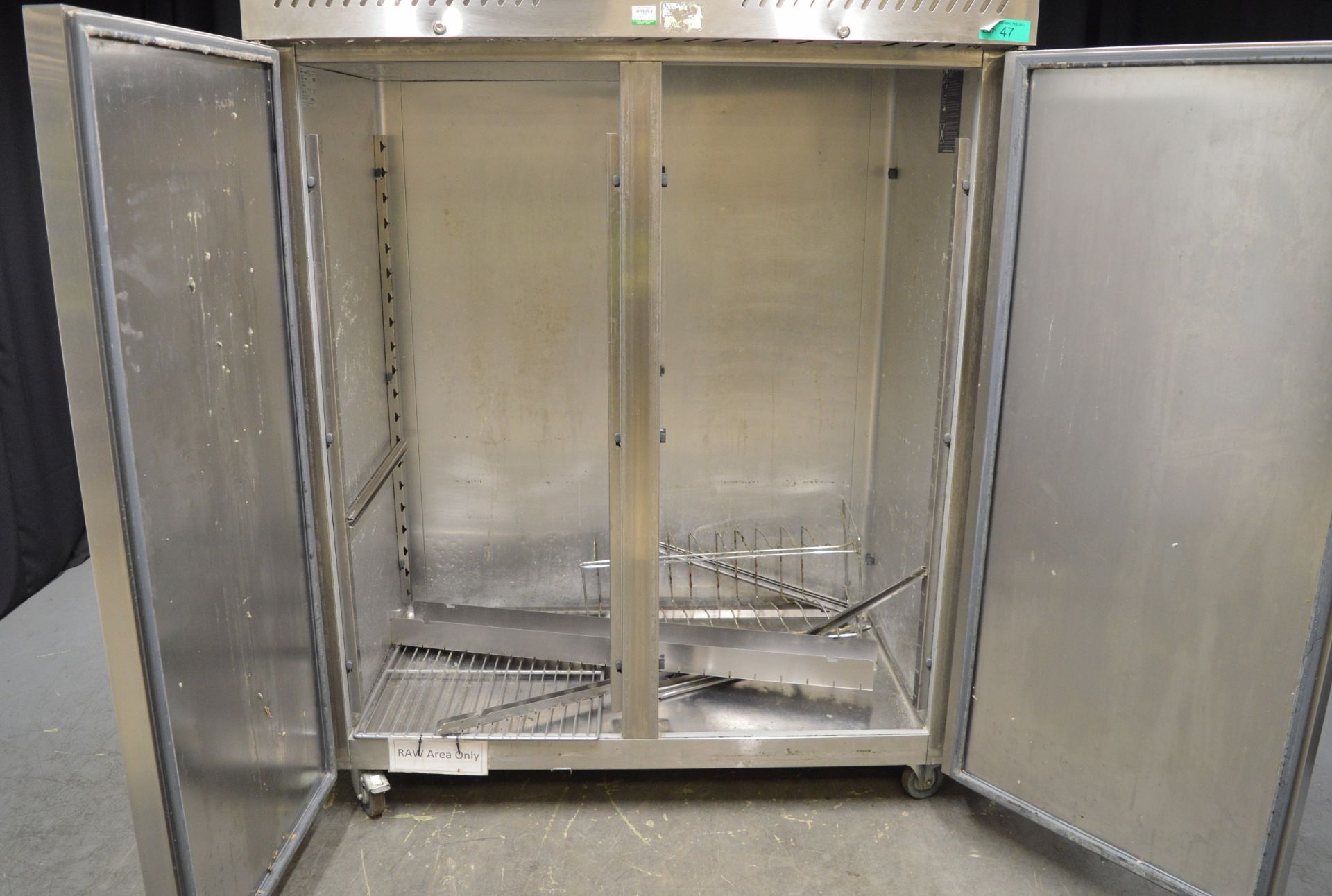 Williams HJ2SA Double Door Refrigerator (damage to top of unit) - Image 2 of 7