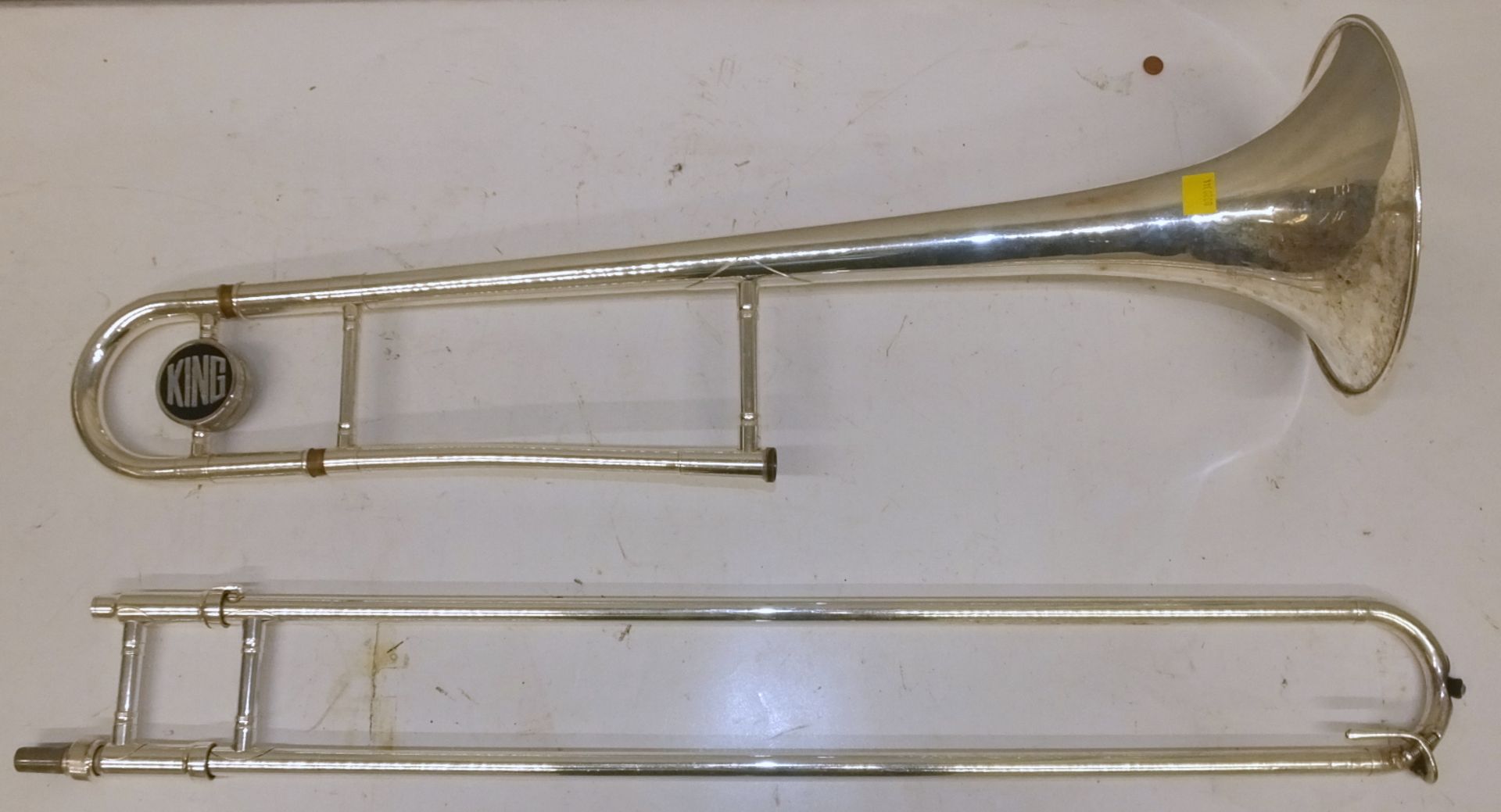 King Tempo 606 Trombone in case (dents on instrument) - Image 4 of 14