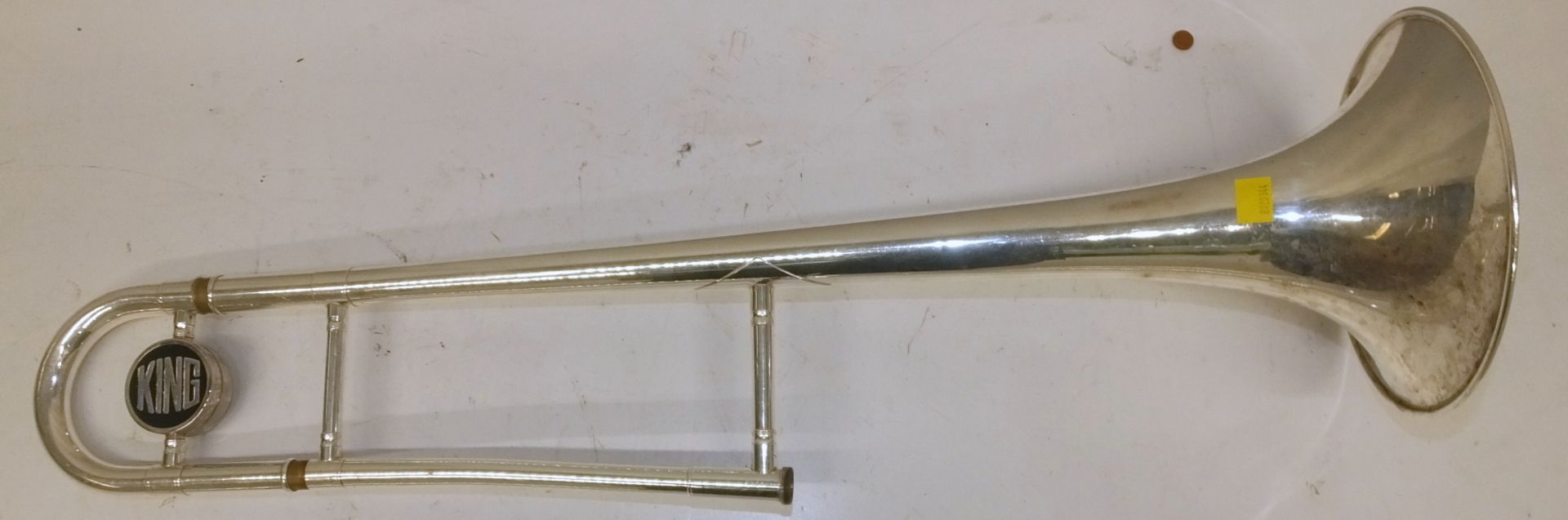 King Tempo 606 Trombone in case (dents on instrument) - Image 6 of 14