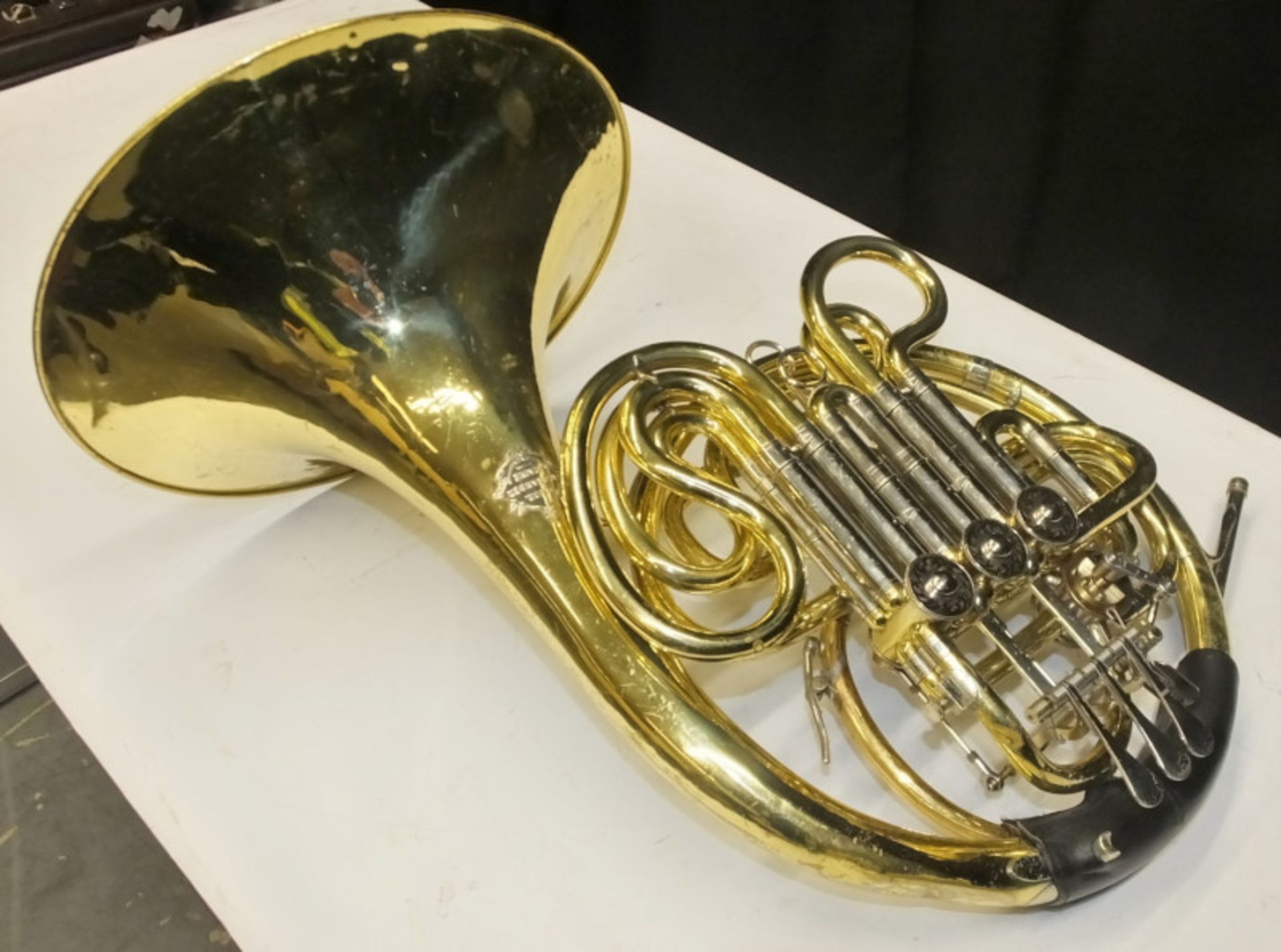 Gebr Alexander Mainz Mod 103 French Horn in case - Serial Number - 16104. - Image 3 of 16
