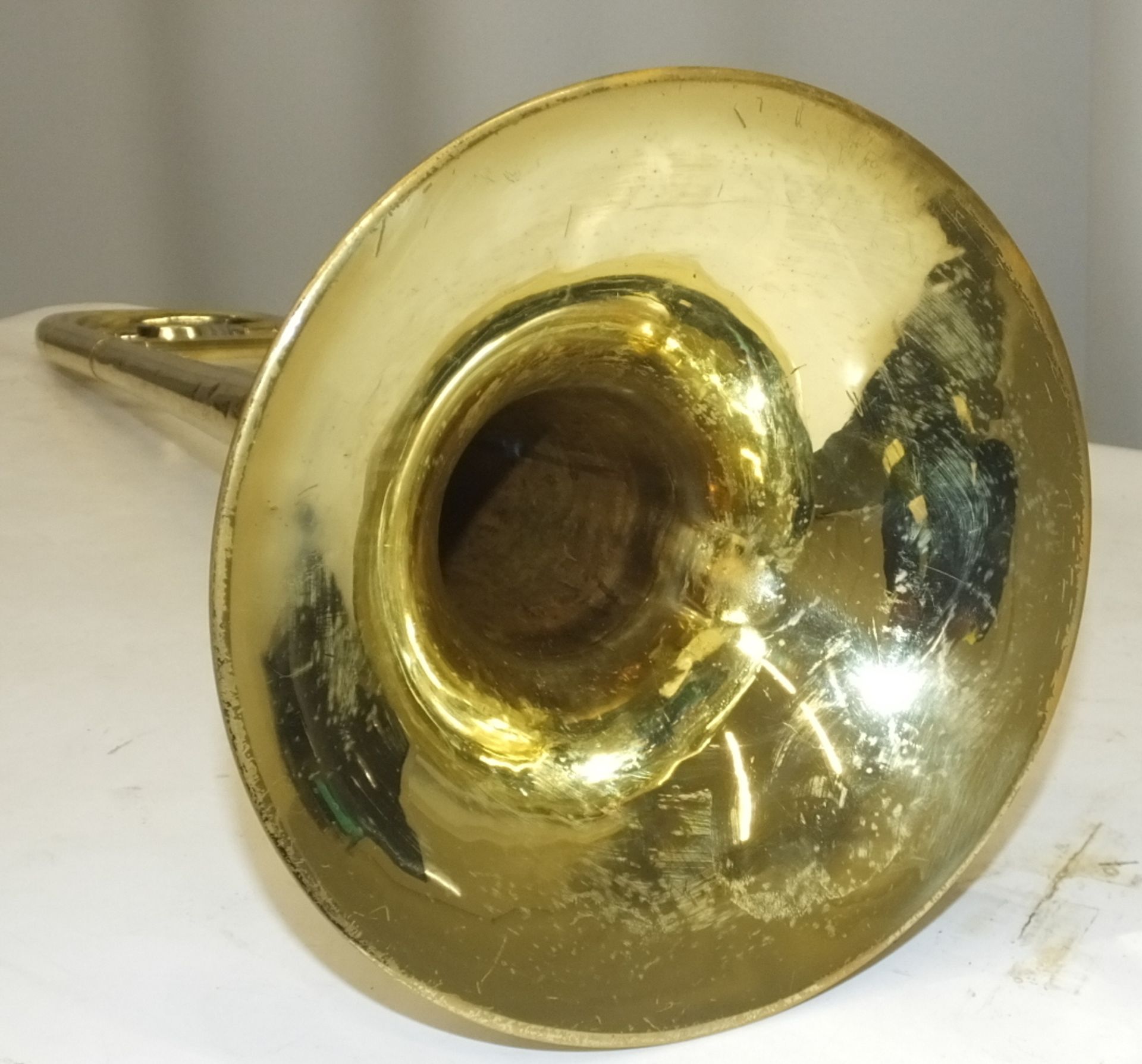 Selmer Bundy Trombone in case - Serial Number - 925054 (dents on instruments) - Image 8 of 13